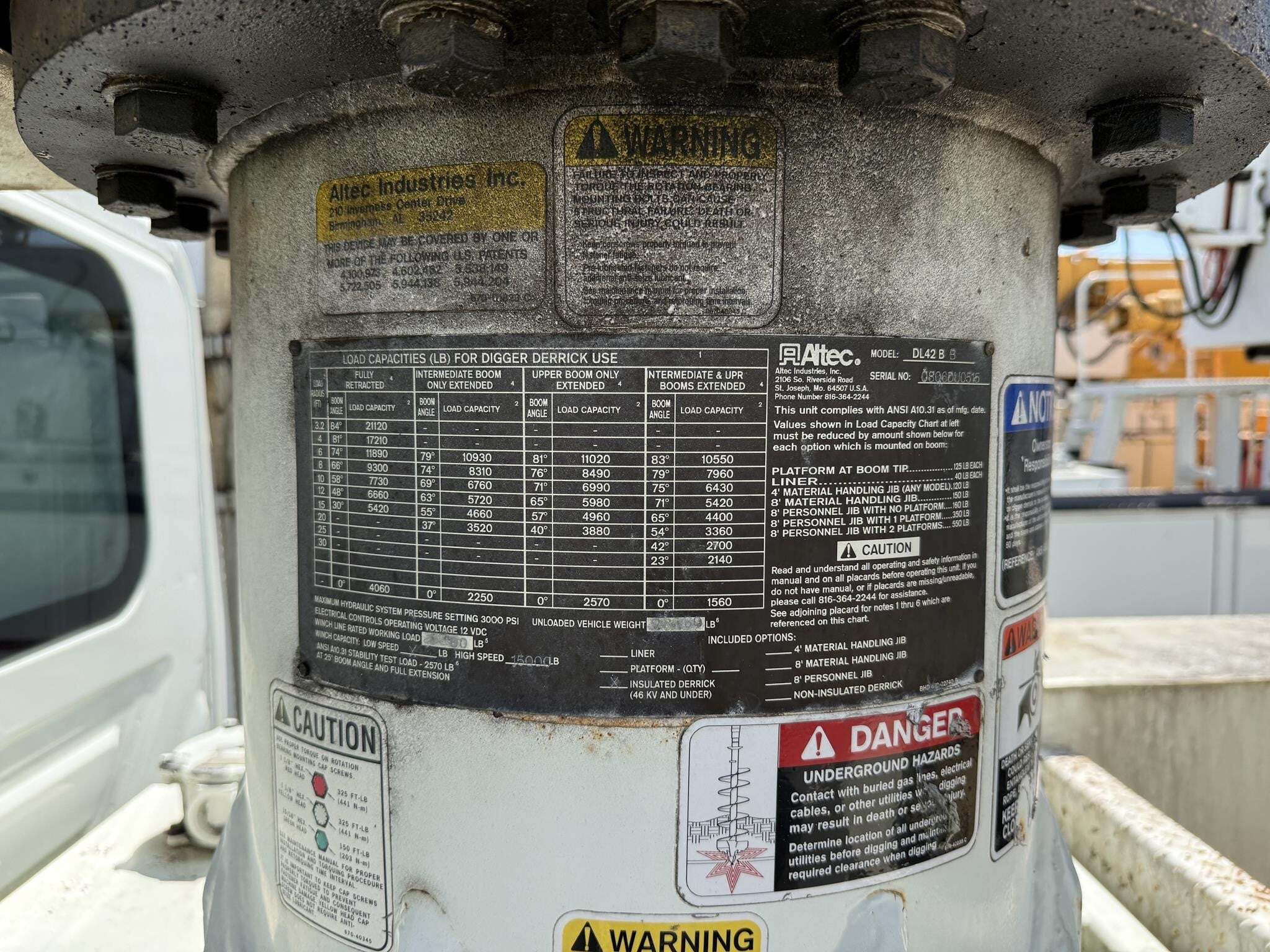 2001 Altec AA755L Crane