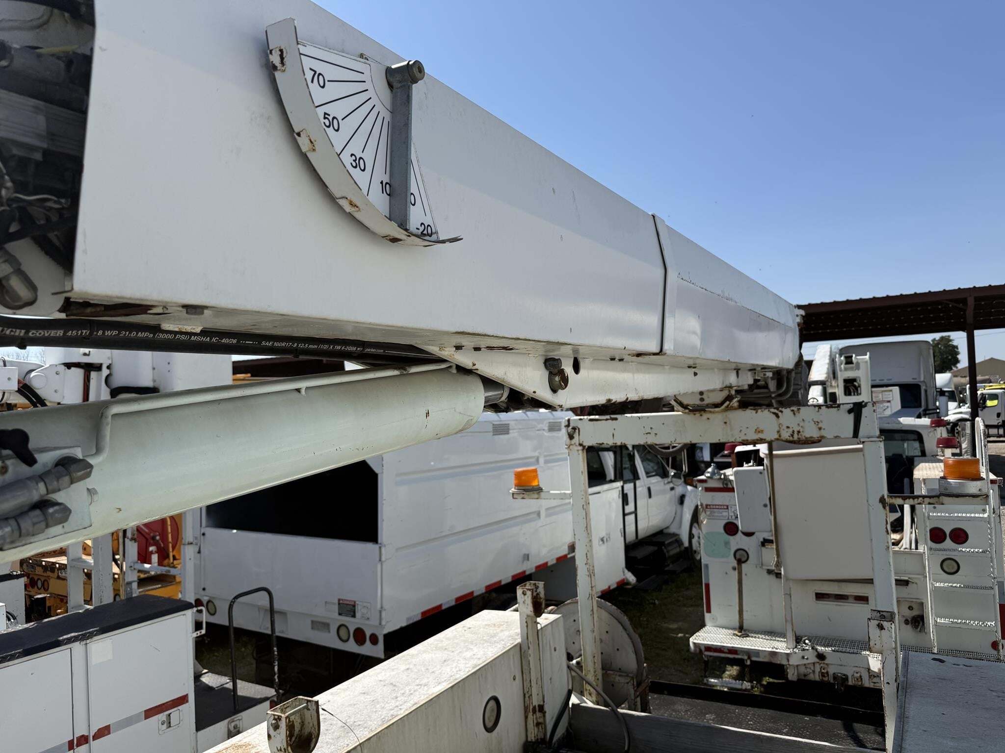 2001 Altec AA755L Crane