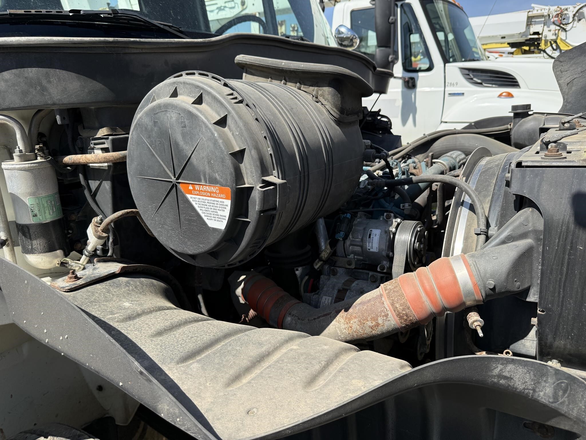 2001 Altec AA755L Crane