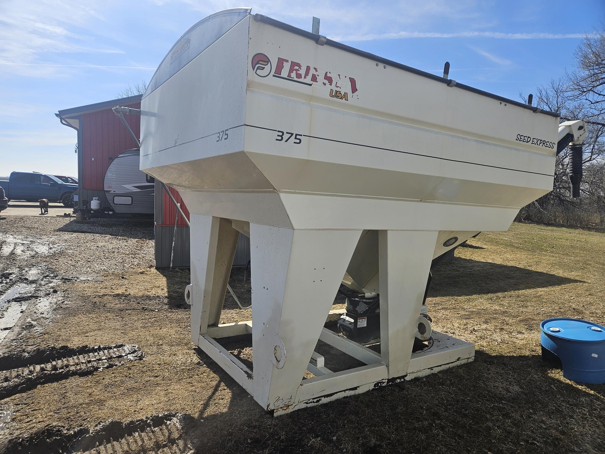  Friesen 375 Seed Tender