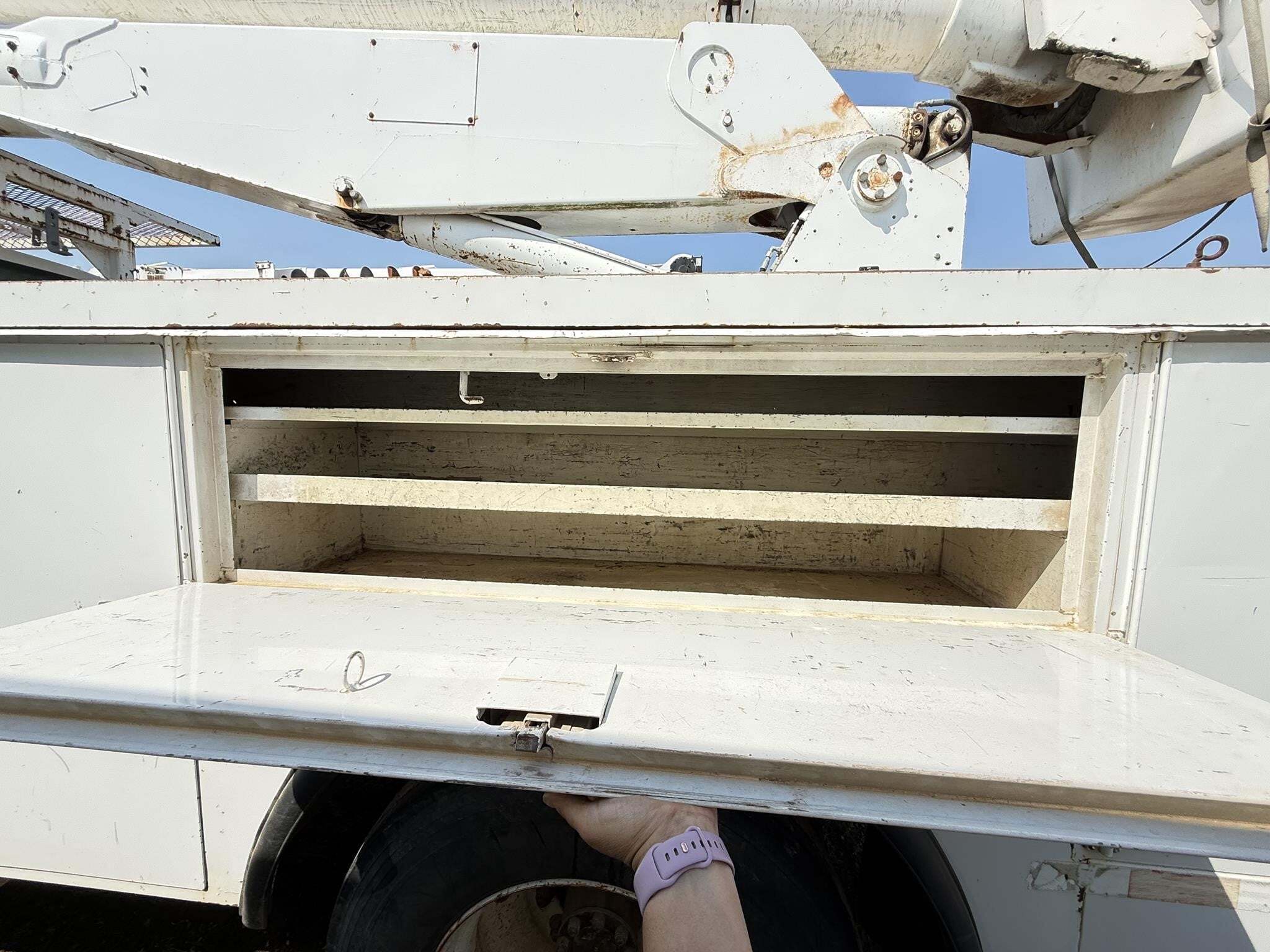 2004 Altec AA755L Crane