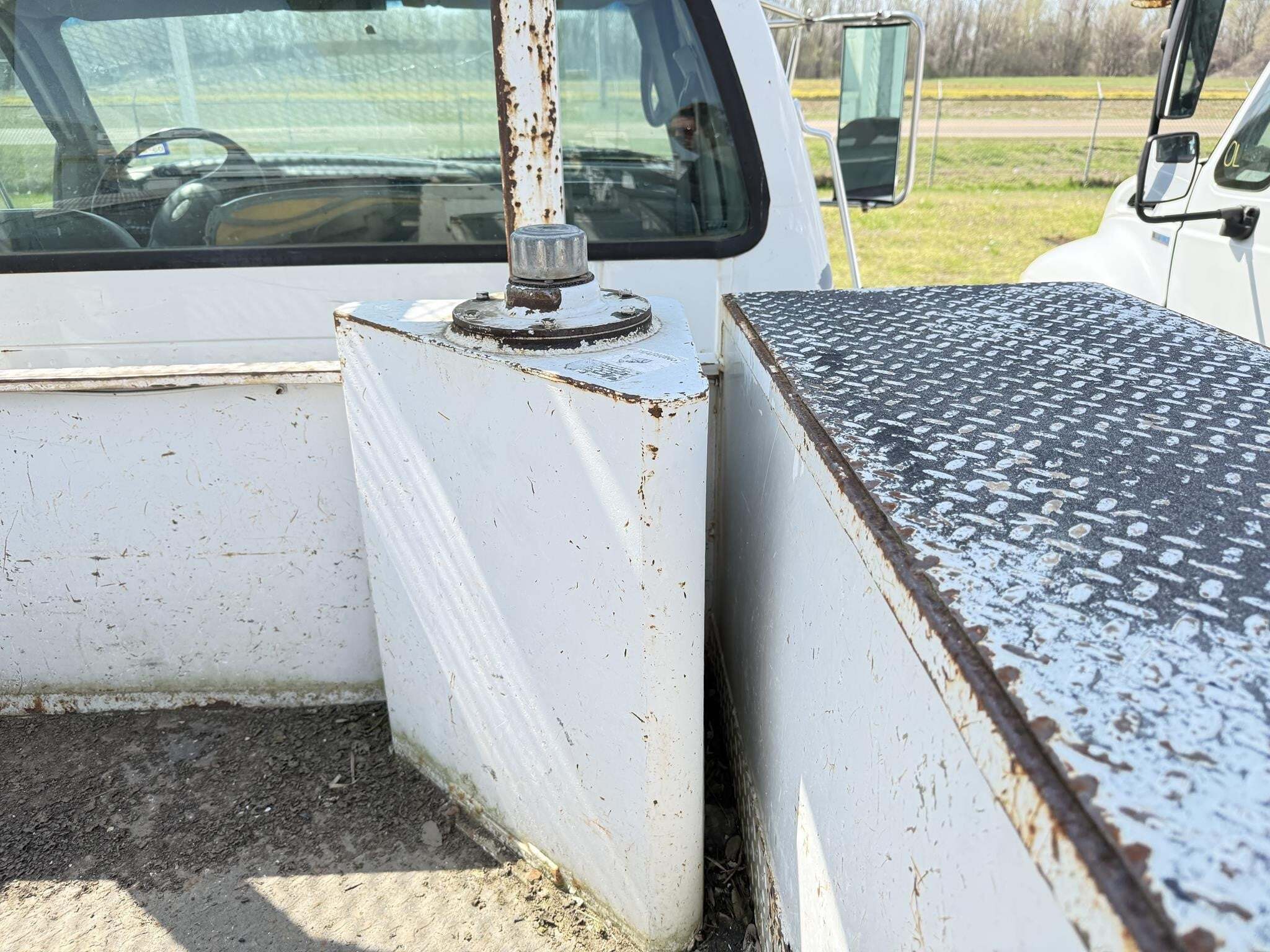 2004 Altec AA755L Crane