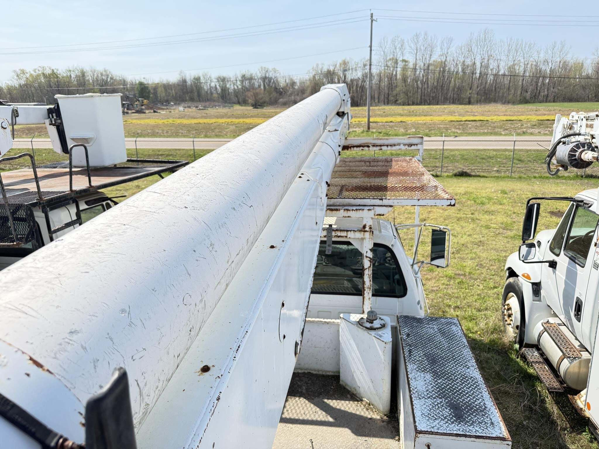 2004 Altec AA755L Crane
