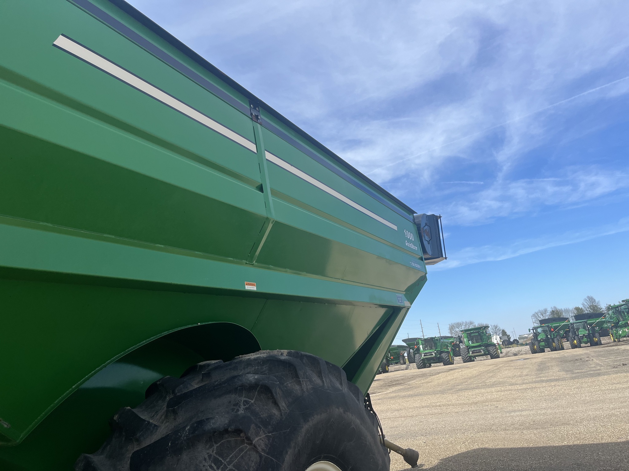  J&M 1000-20 Grain Cart