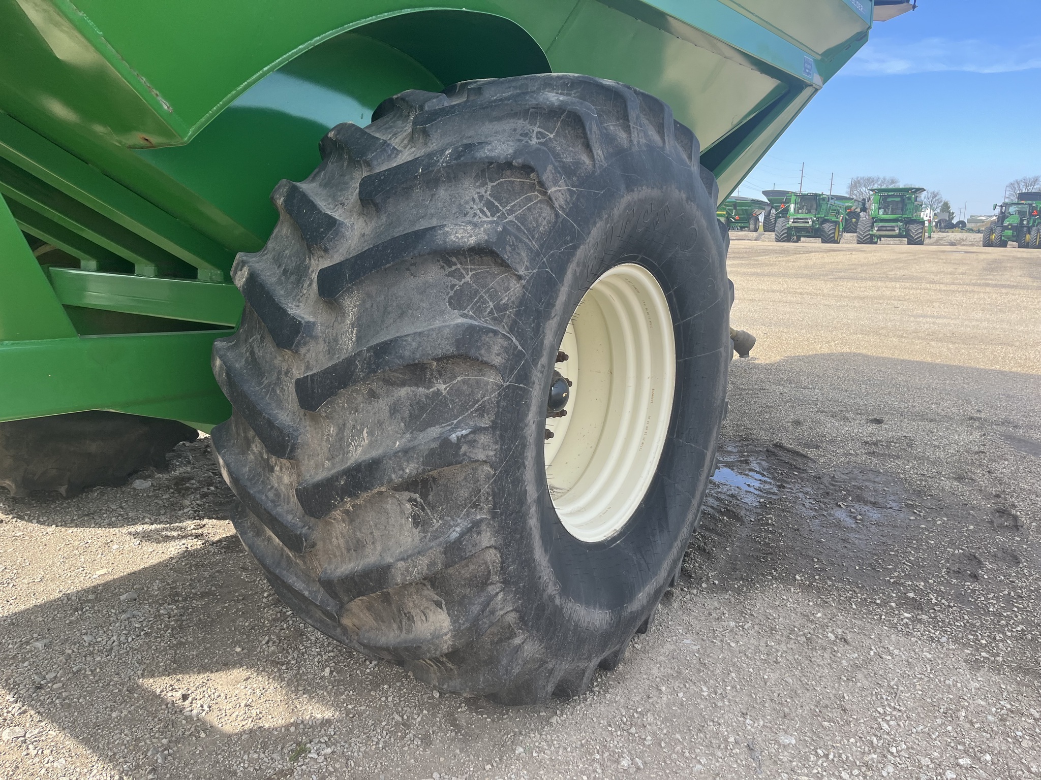  J&M 1000-20 Grain Cart