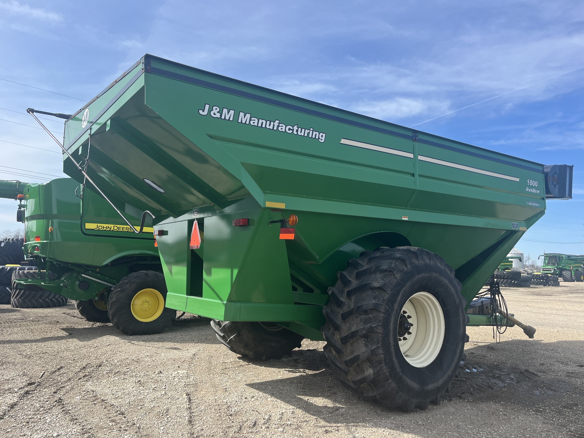  J&M 1000-20 Grain Cart