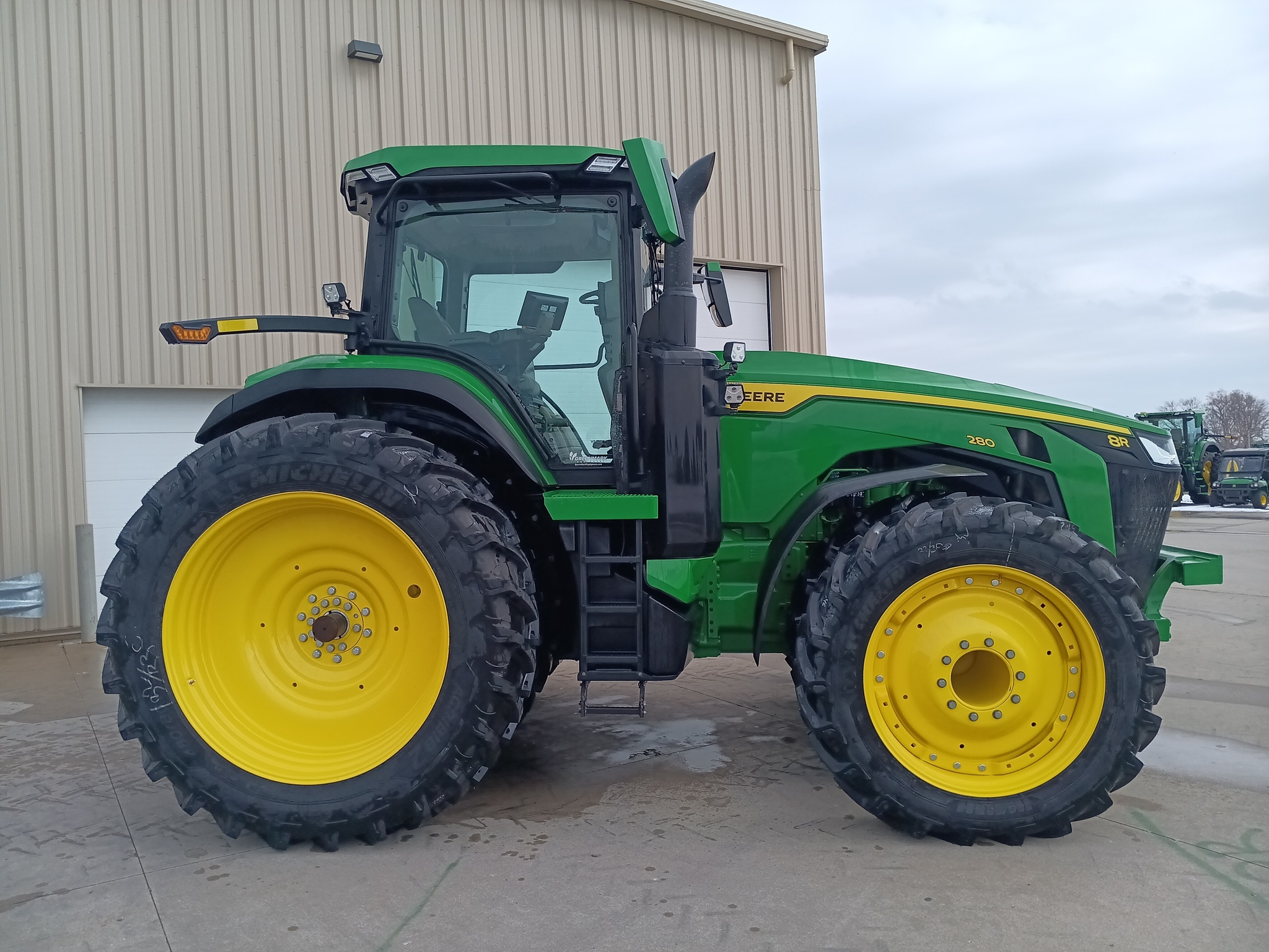 2025 John Deere 8R 280 Tractor