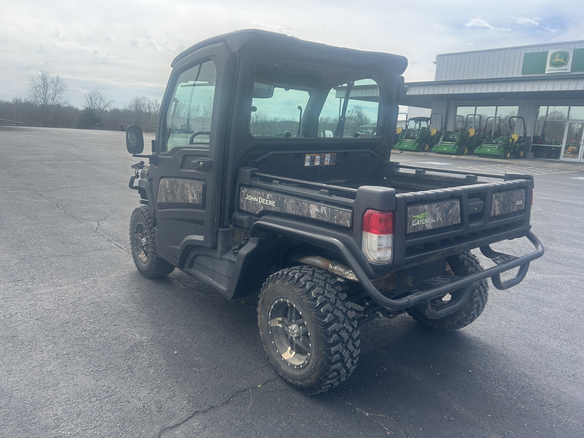 2024 John Deere XUV835R ATVs and Utility Vehicle
