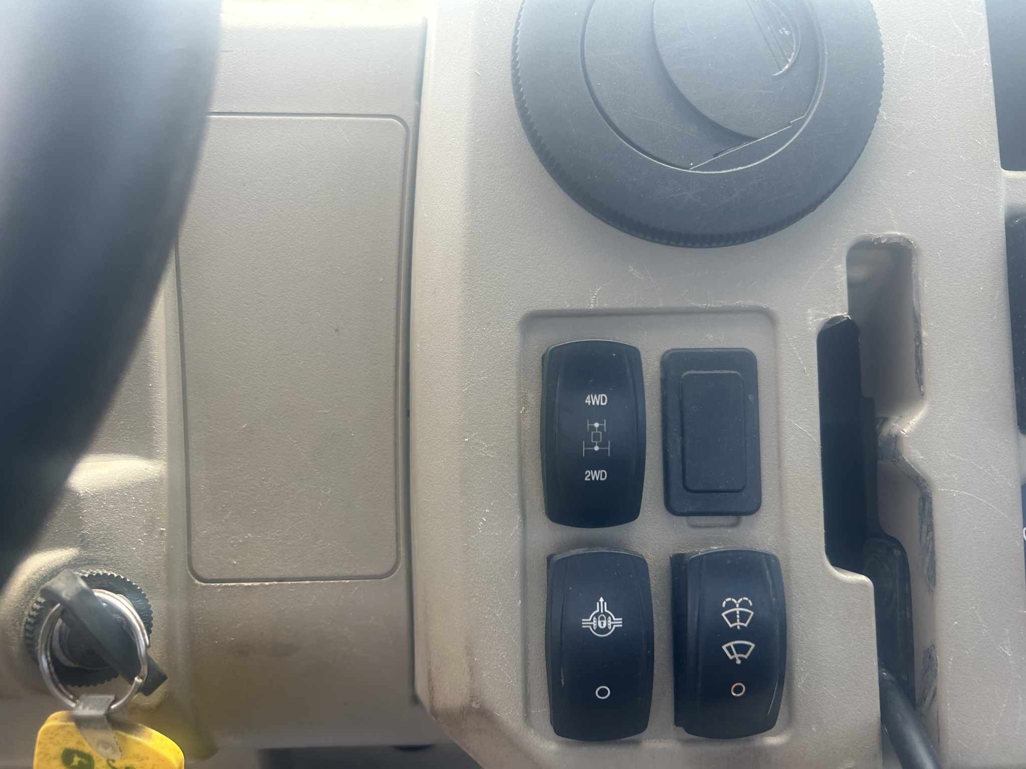2024 John Deere XUV835R ATVs and Utility Vehicle