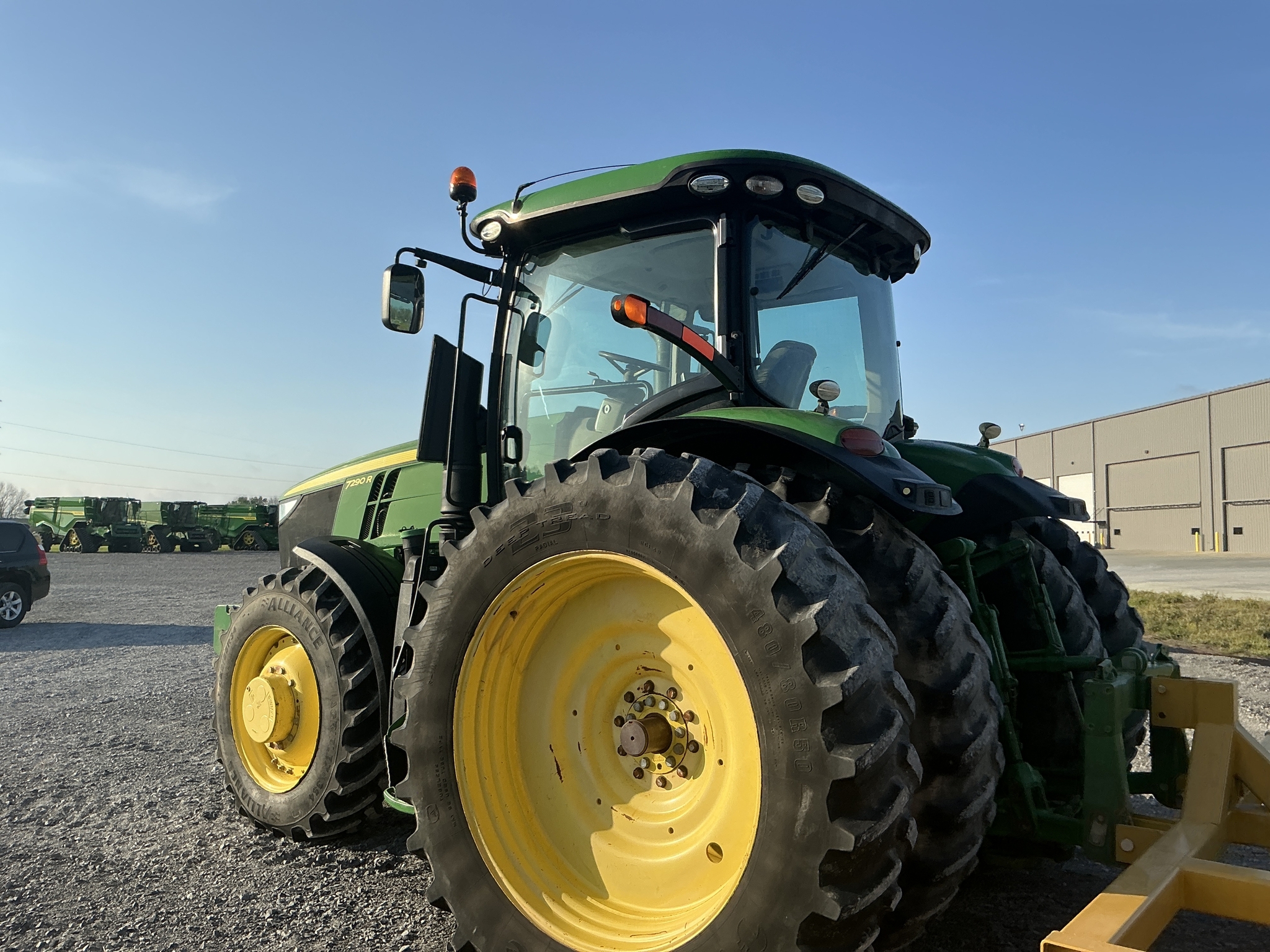 2015 John Deere 7290R Tractor
