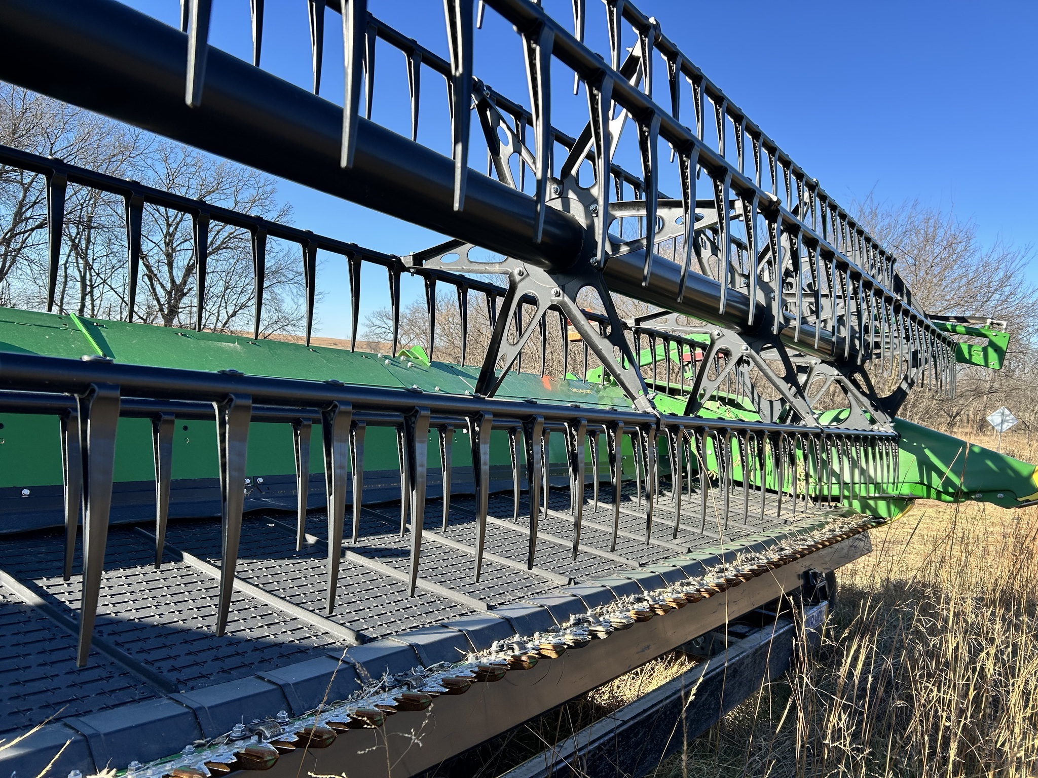2023 John Deere HD40F Platform