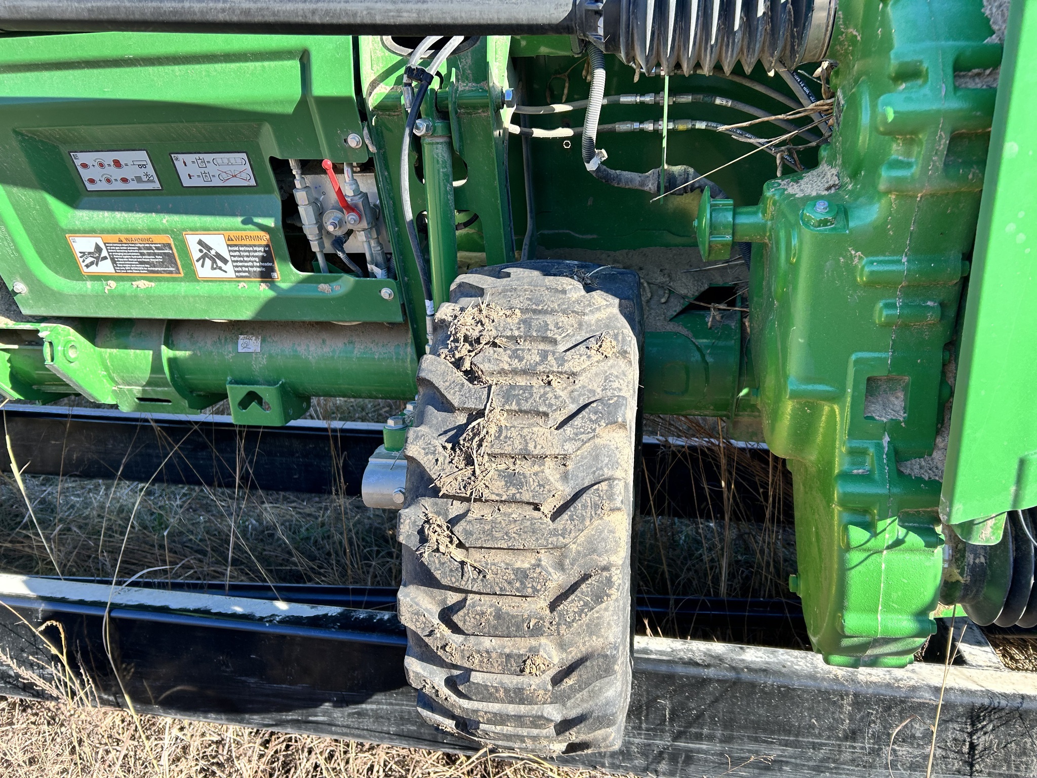 2023 John Deere HD40F Platform