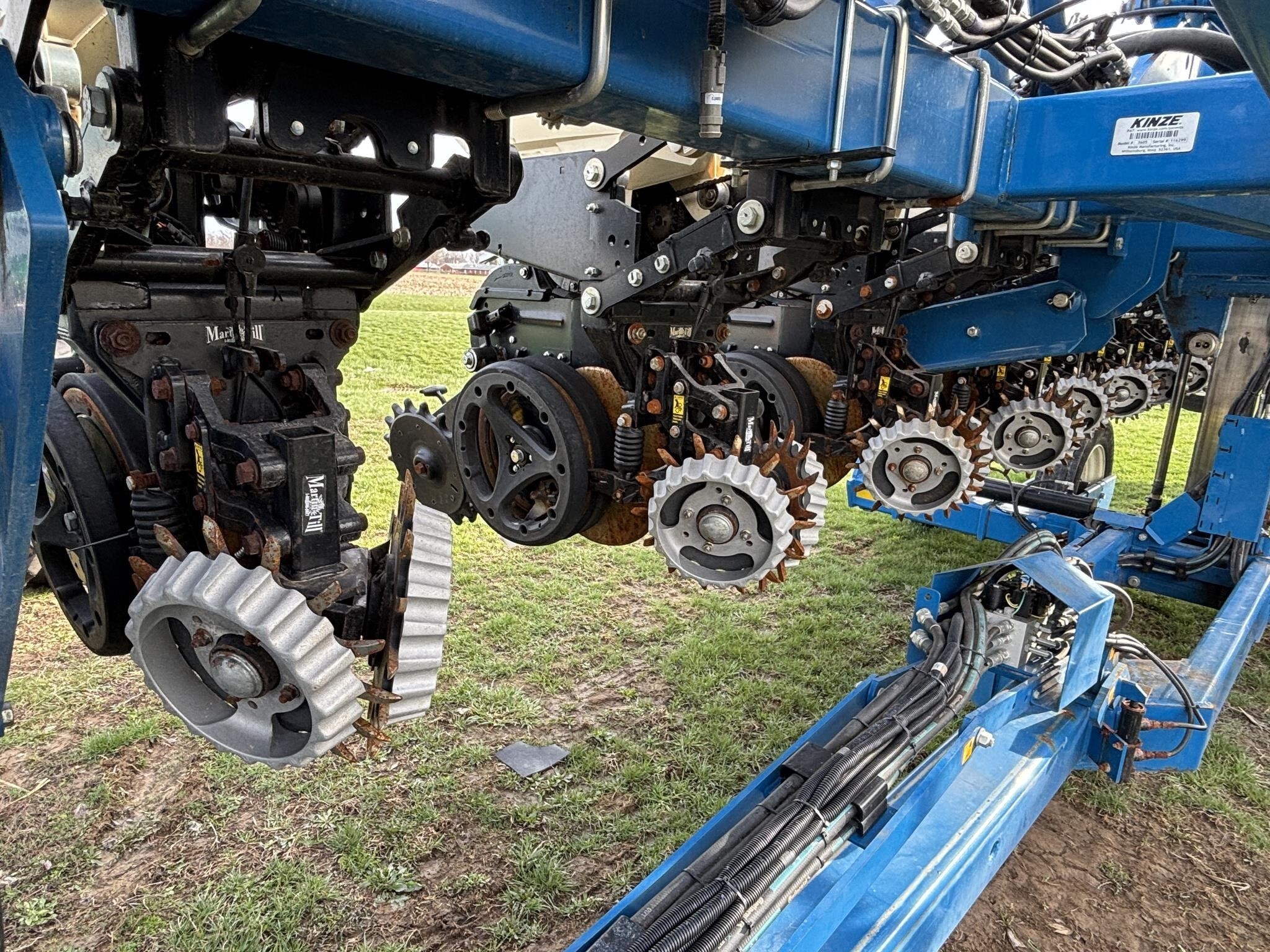 2021 Kinze 3605 Planter