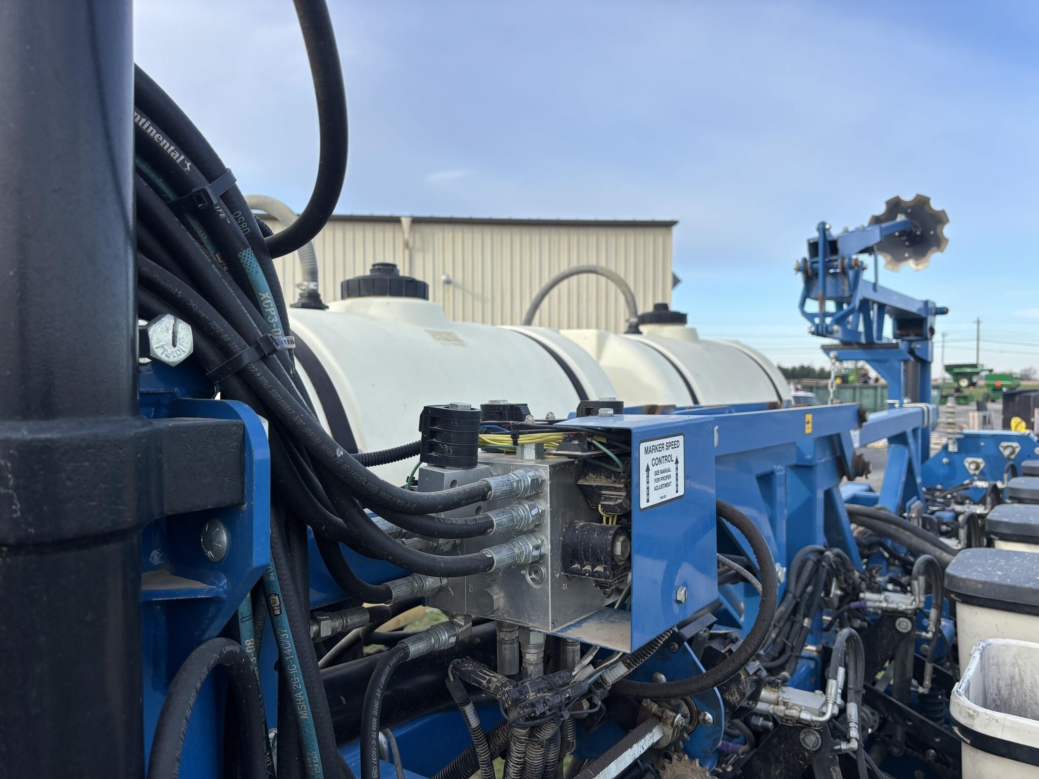 2021 Kinze 3605 Planter