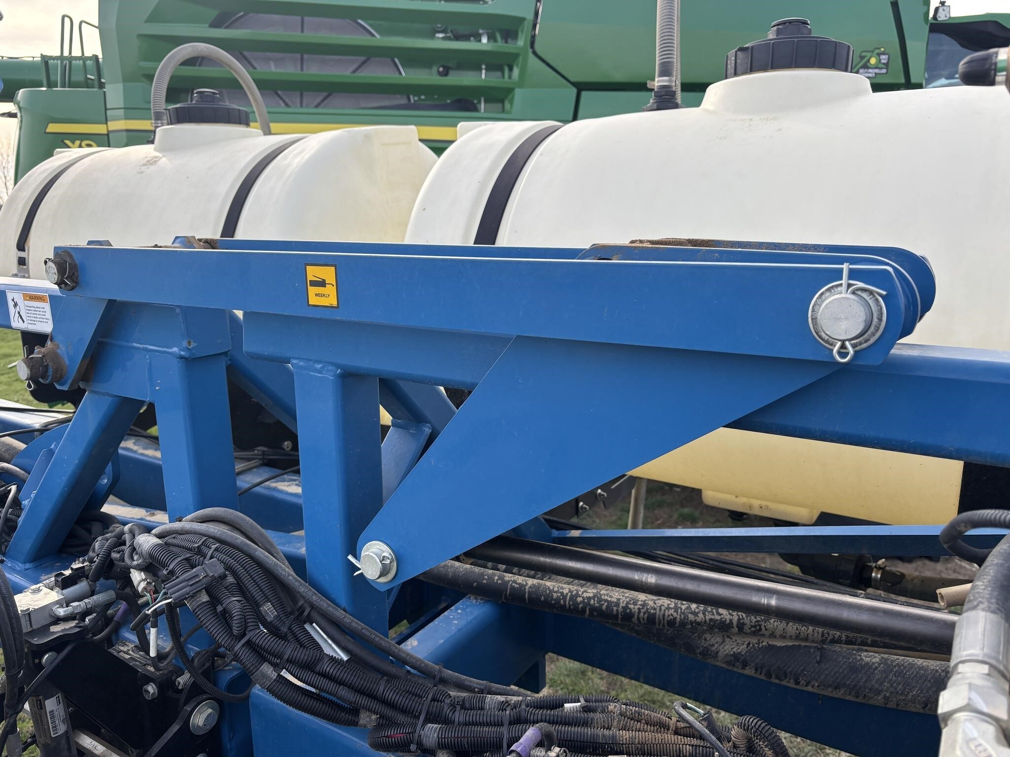 2021 Kinze 3605 Planter