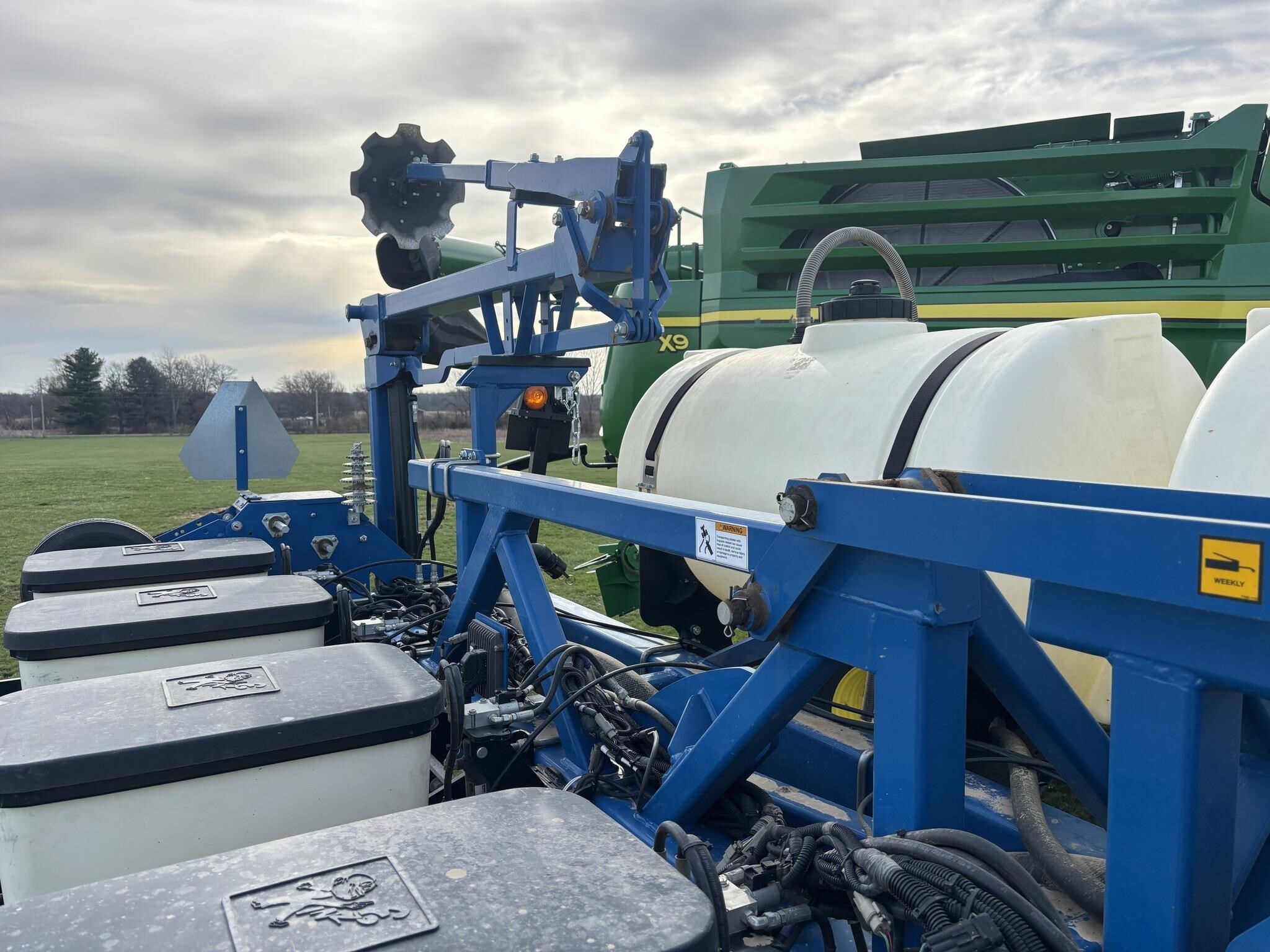 2021 Kinze 3605 Planter