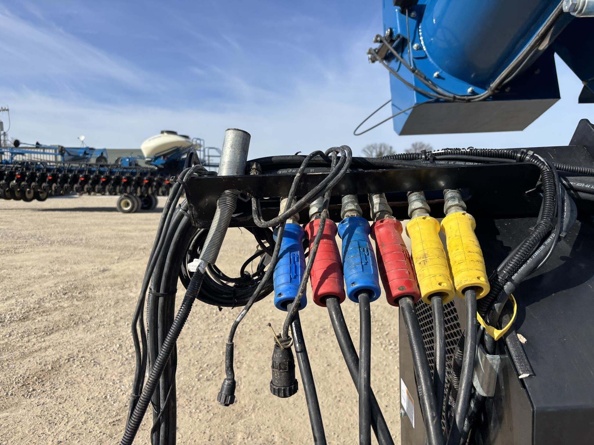 2023 Kinze 1121 Grain Cart