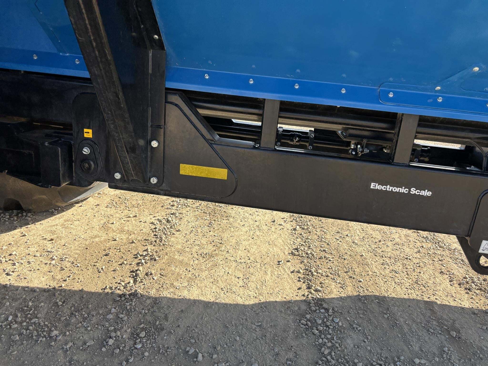 2023 Kinze 1121 Grain Cart