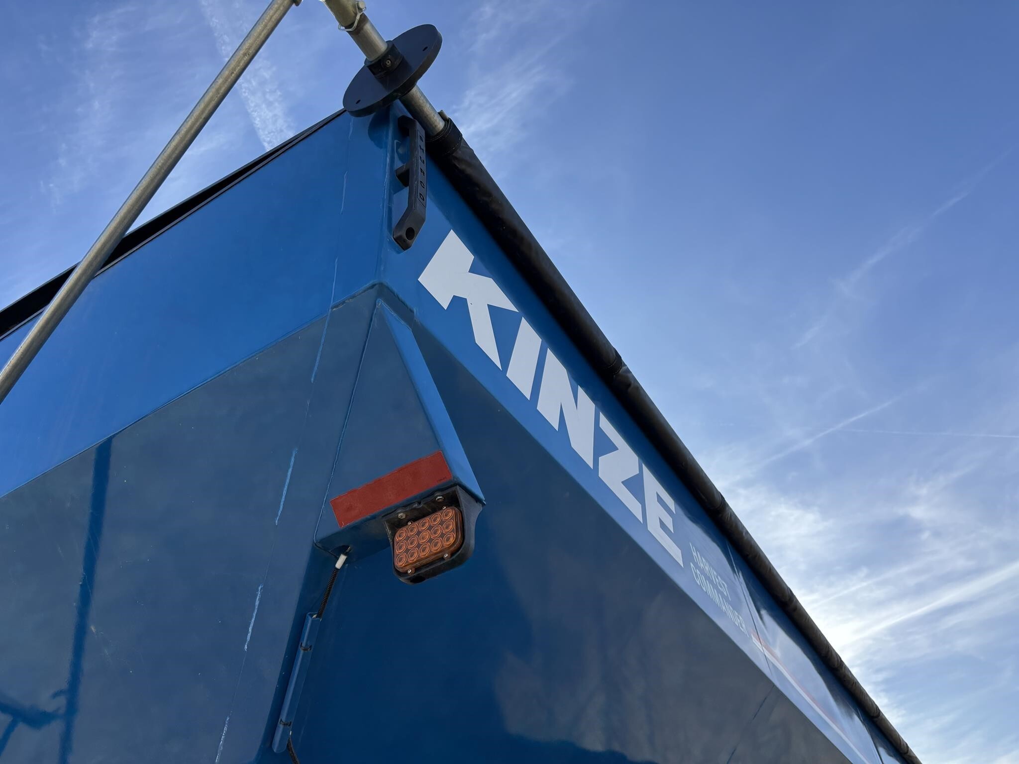 2023 Kinze 1121 Grain Cart