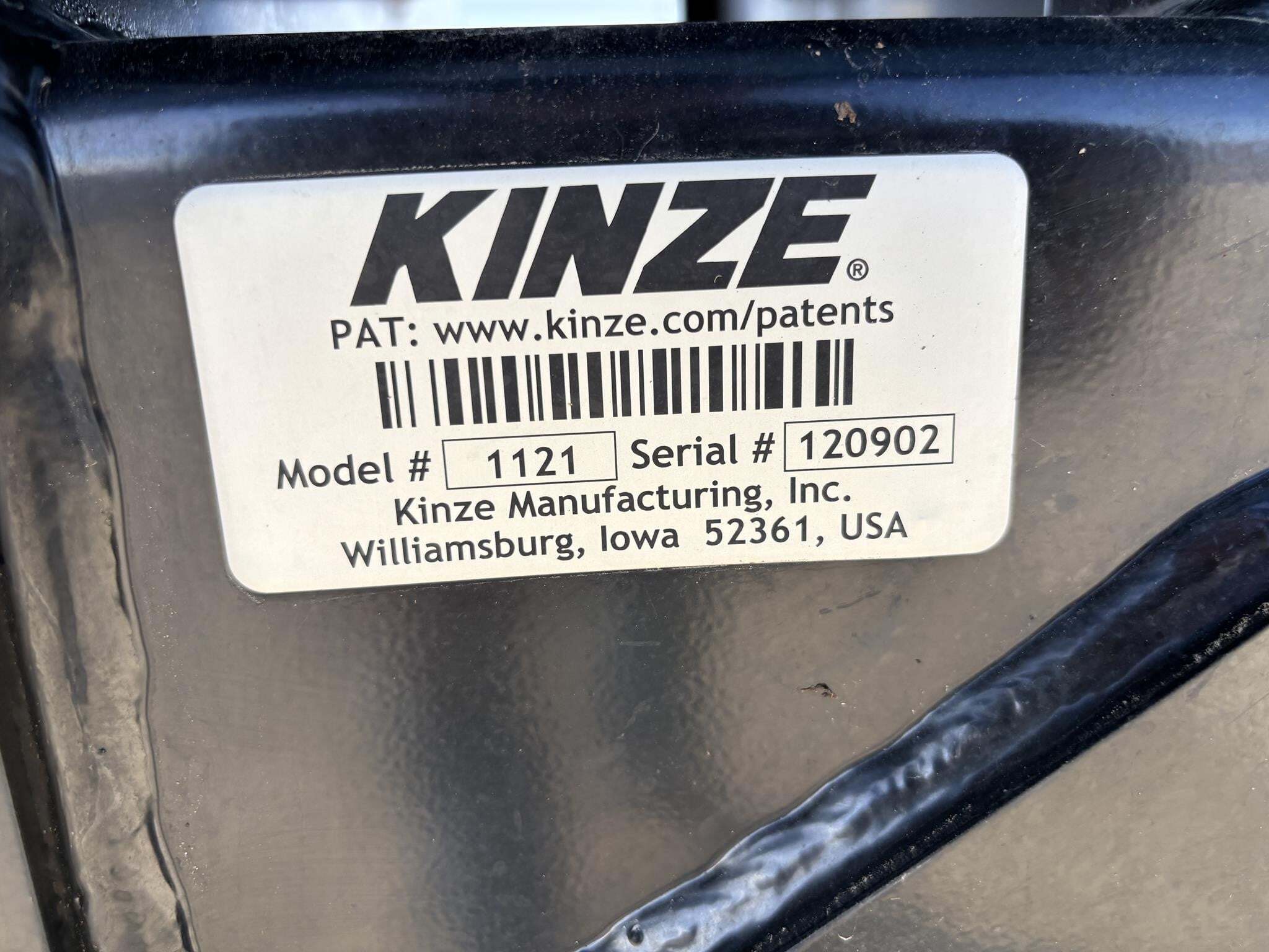 2023 Kinze 1121 Grain Cart