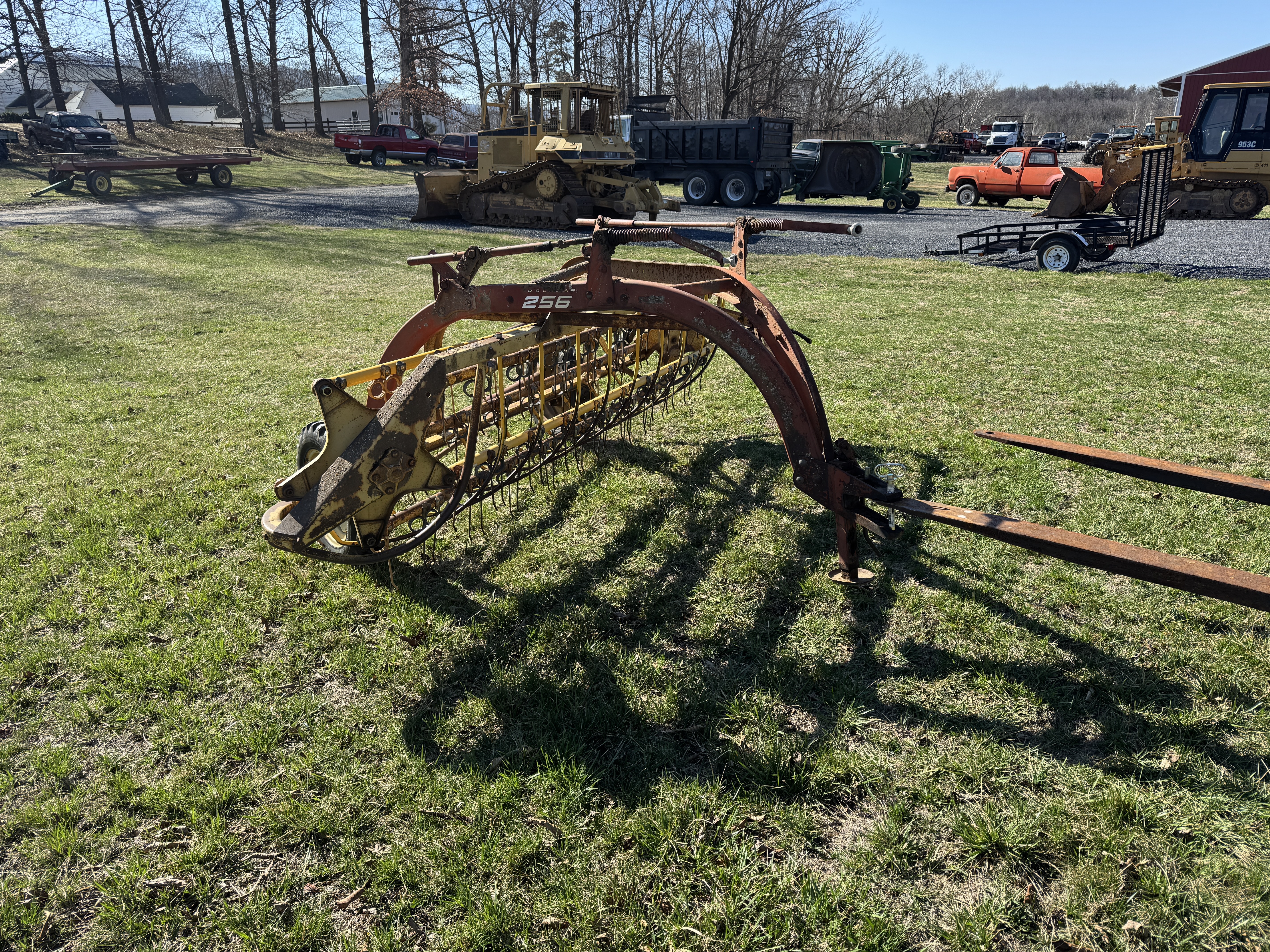 1989 New Holland 256 HAY RAKE Miscellaneous