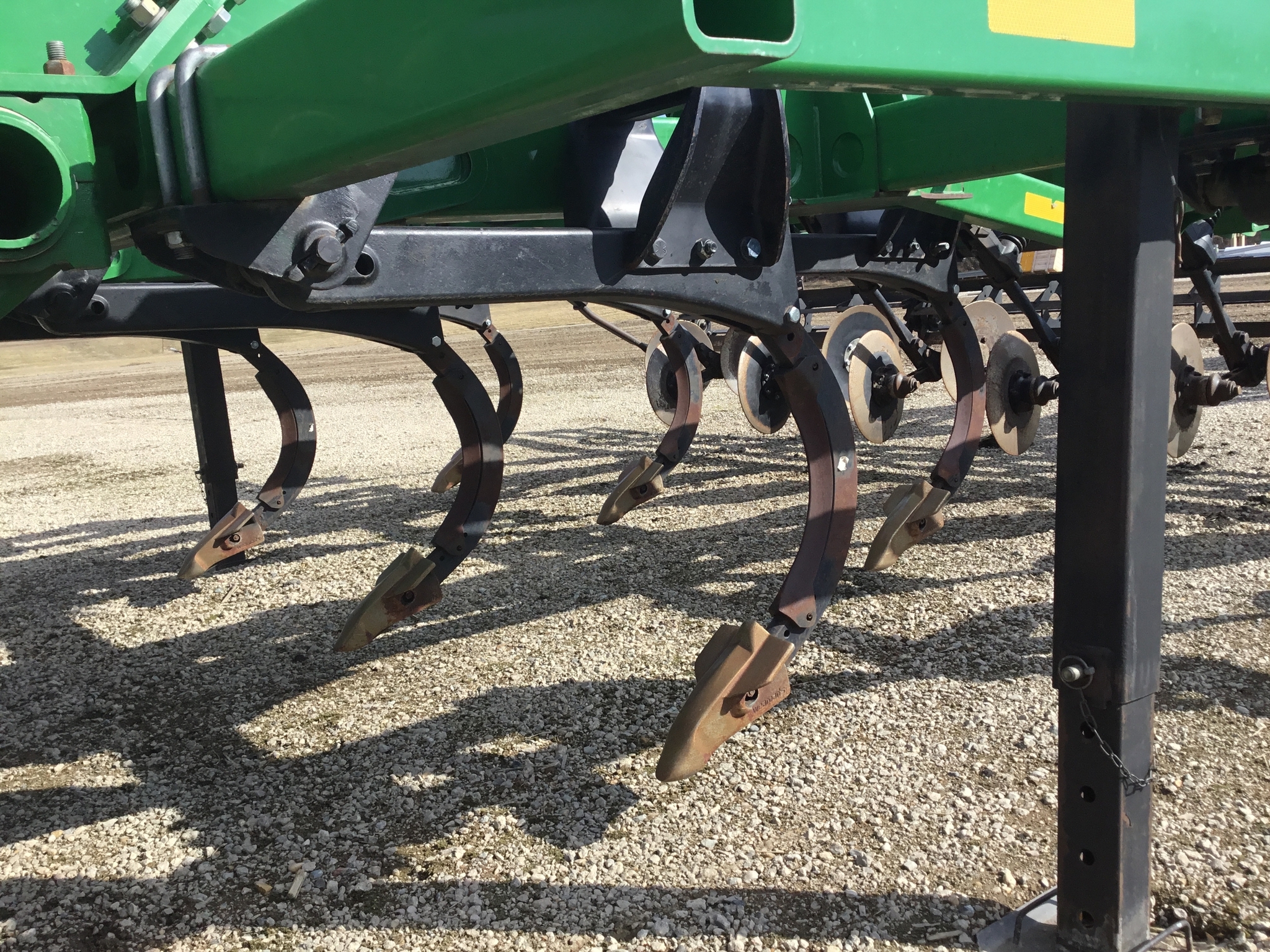2015 John Deere 2730 Disk Chisel