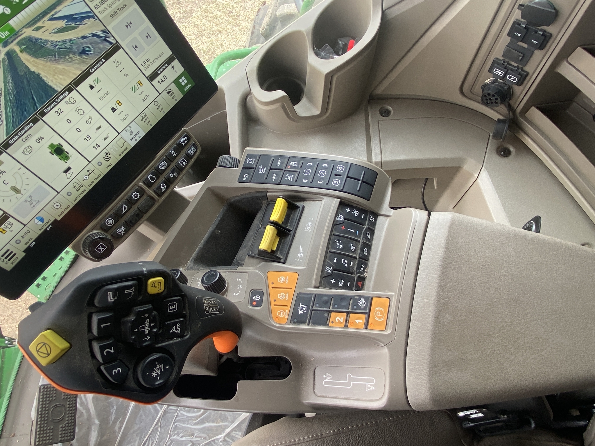 2025 John Deere S7 900 Combine