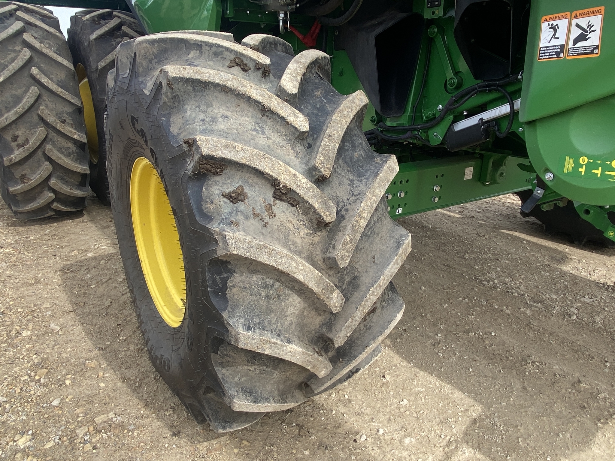 2025 John Deere S7 900 Combine