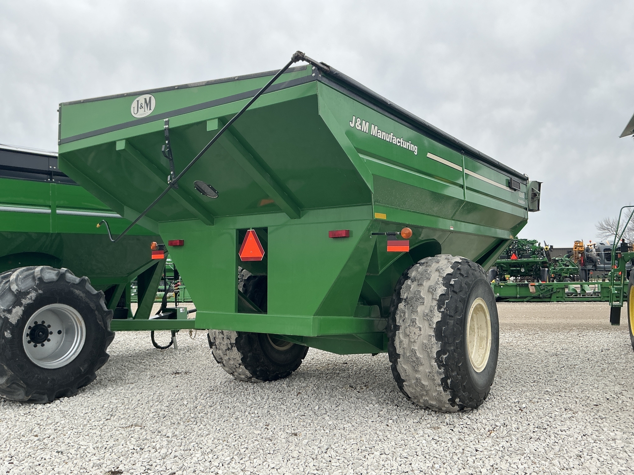 2009 J&M 1000-20 Grain Cart