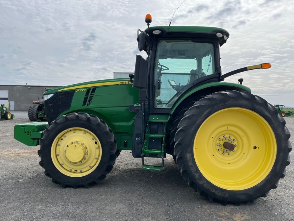 2016 John Deere 7290R Tractor