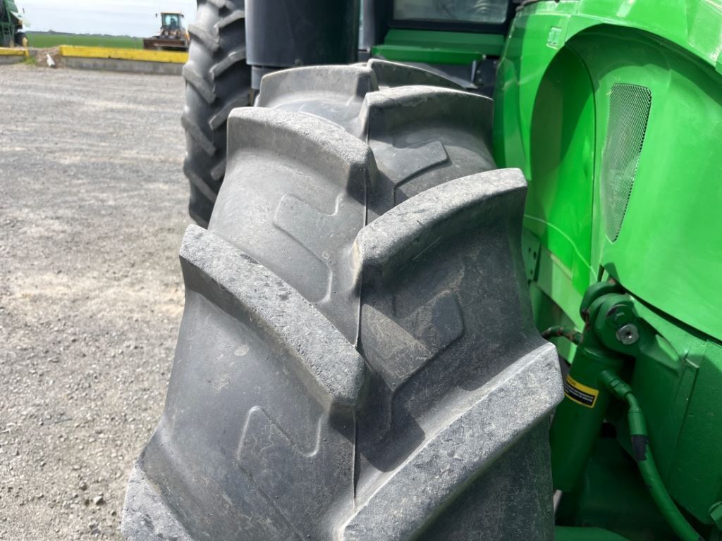 2016 John Deere 7290R Tractor