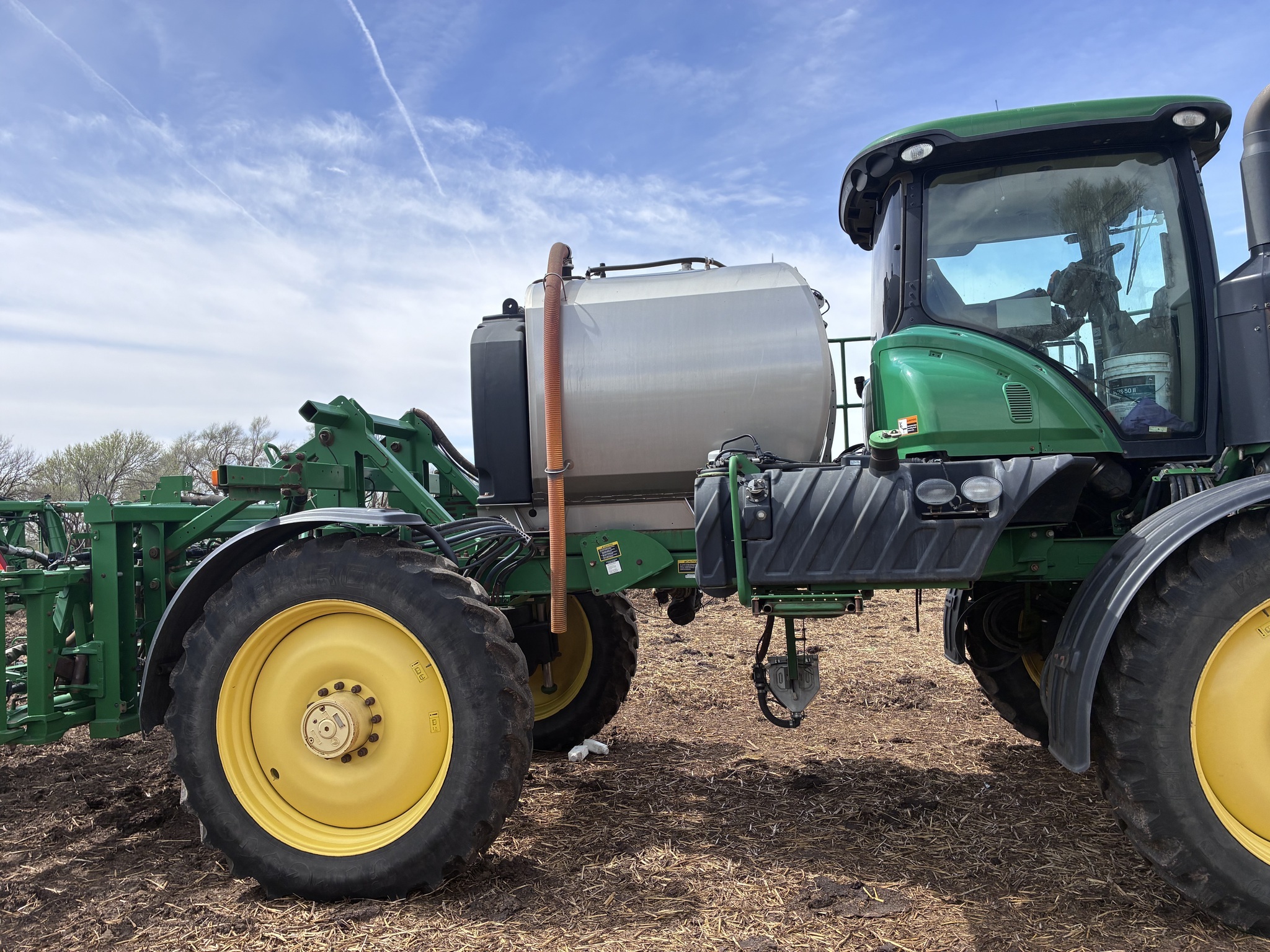 2014 John Deere R4038 Self-Propelled Sprayer