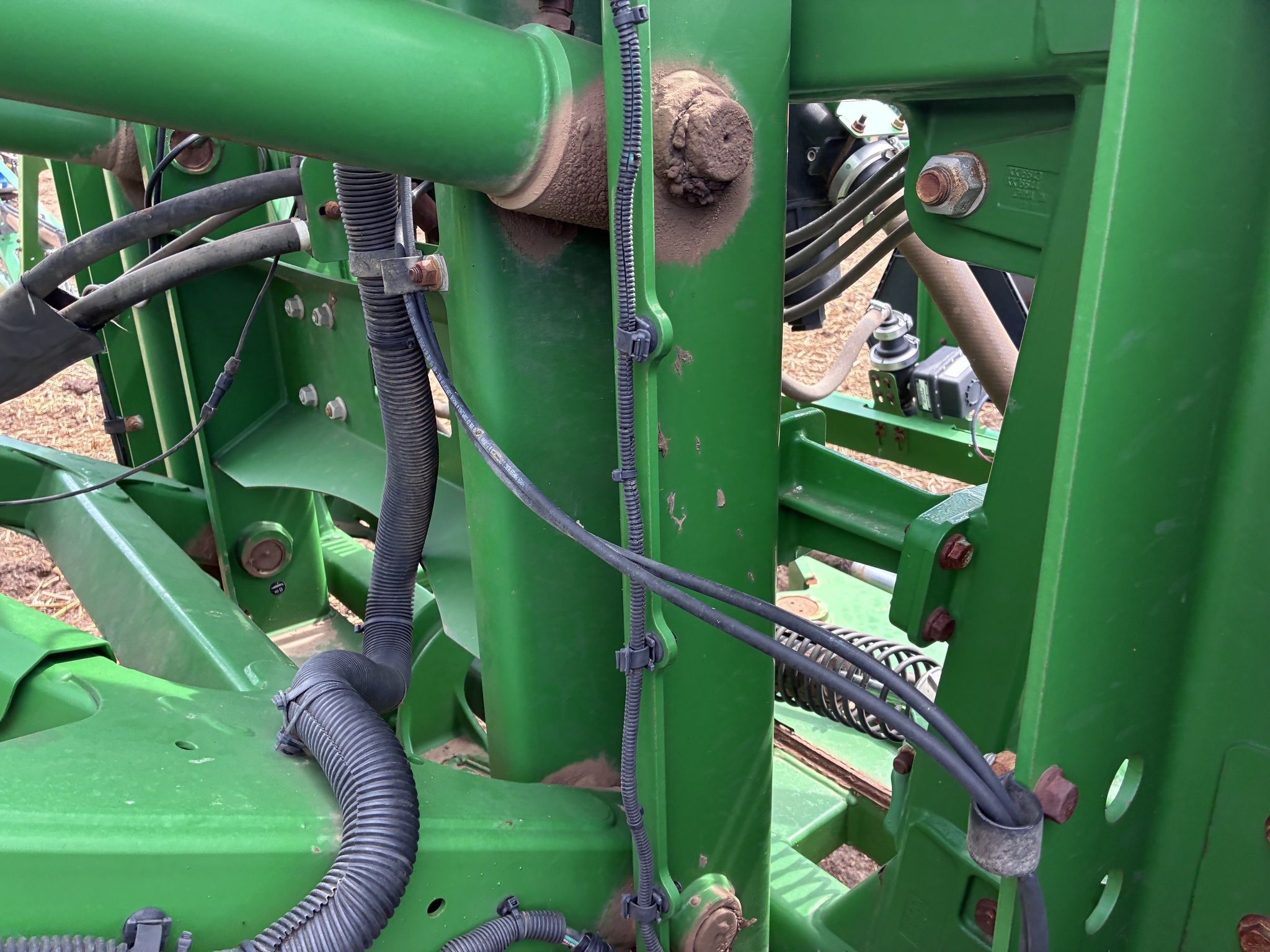 2014 John Deere R4038 Self-Propelled Sprayer