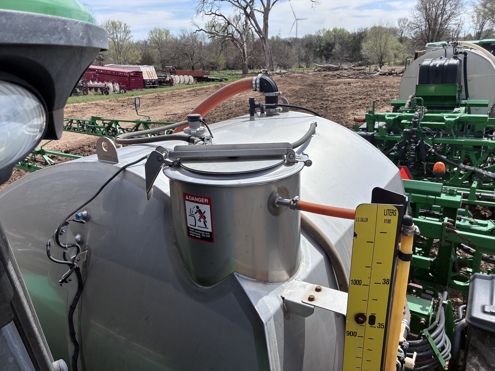 2014 John Deere R4038 Self-Propelled Sprayer
