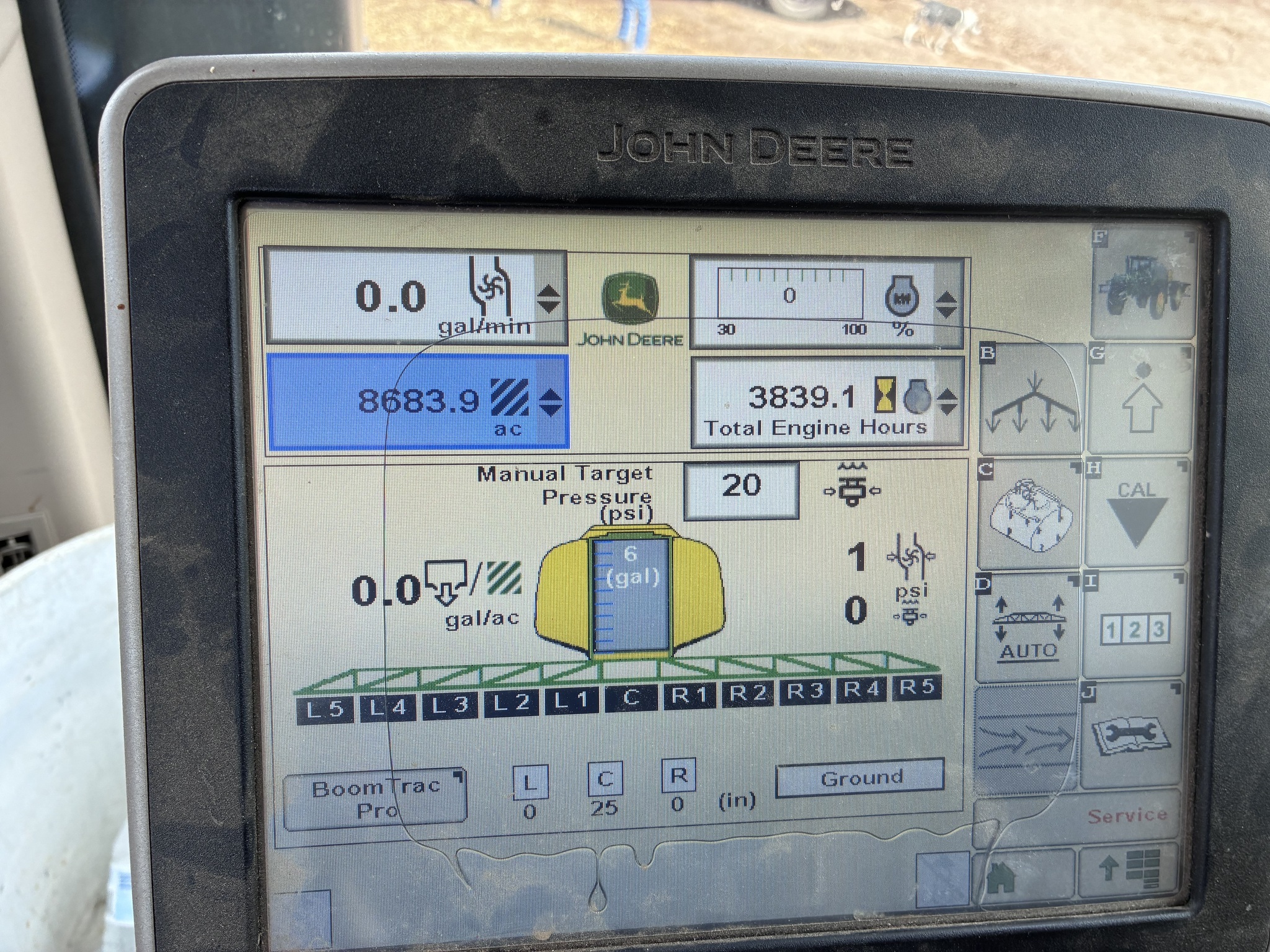 2014 John Deere R4038 Self-Propelled Sprayer