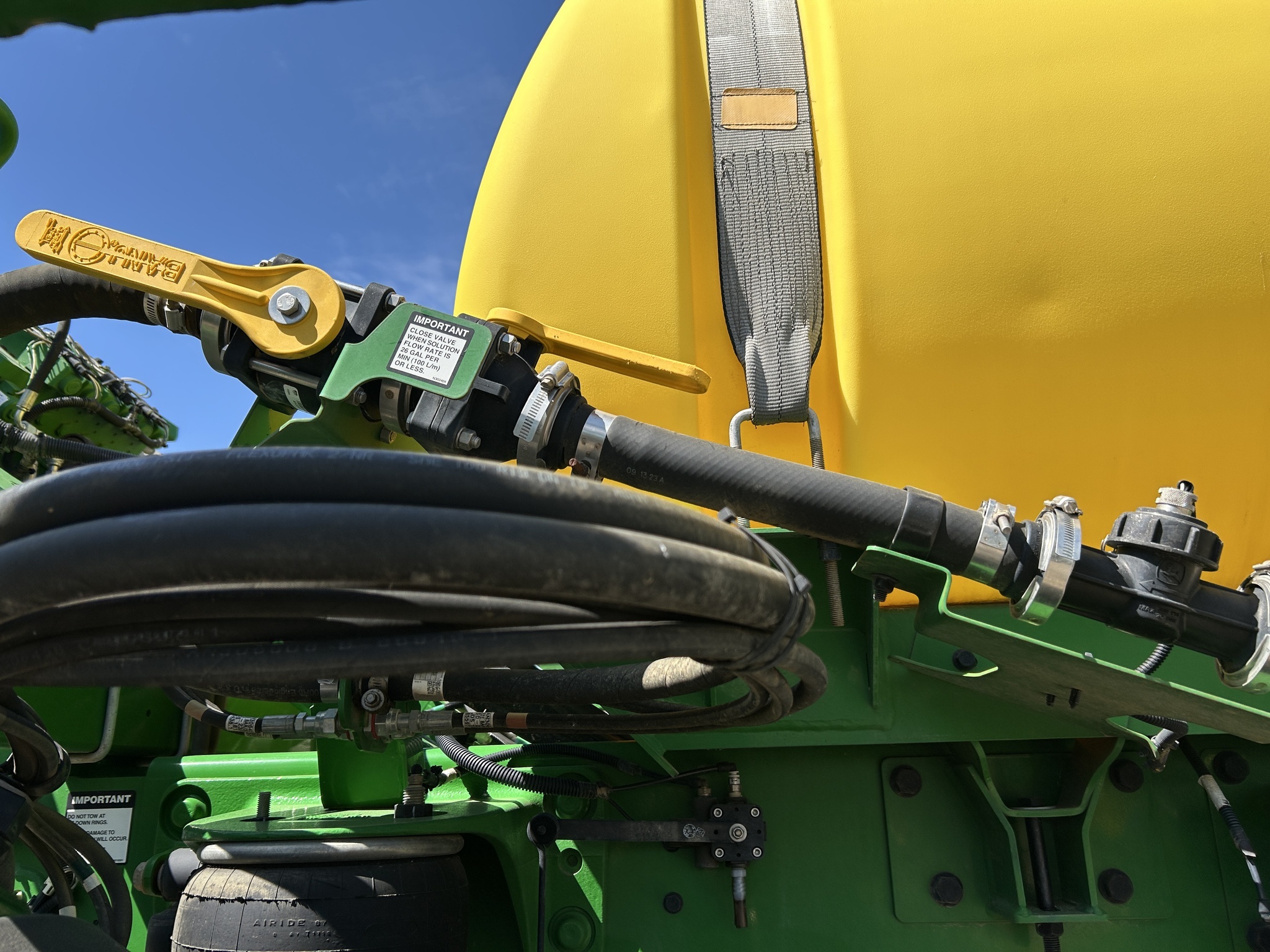 2024 John Deere R4023 Self-Propelled Sprayer