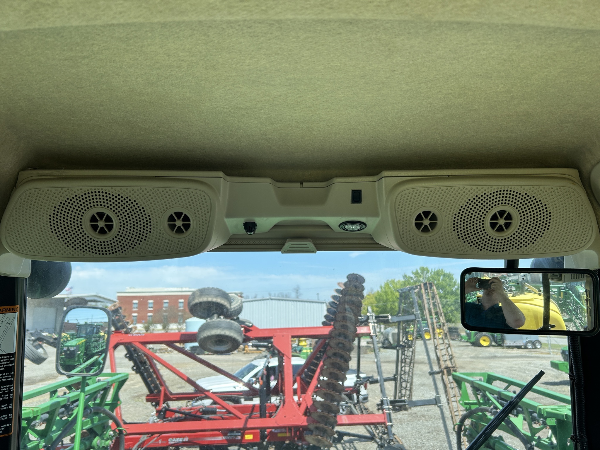 2024 John Deere R4023 Self-Propelled Sprayer