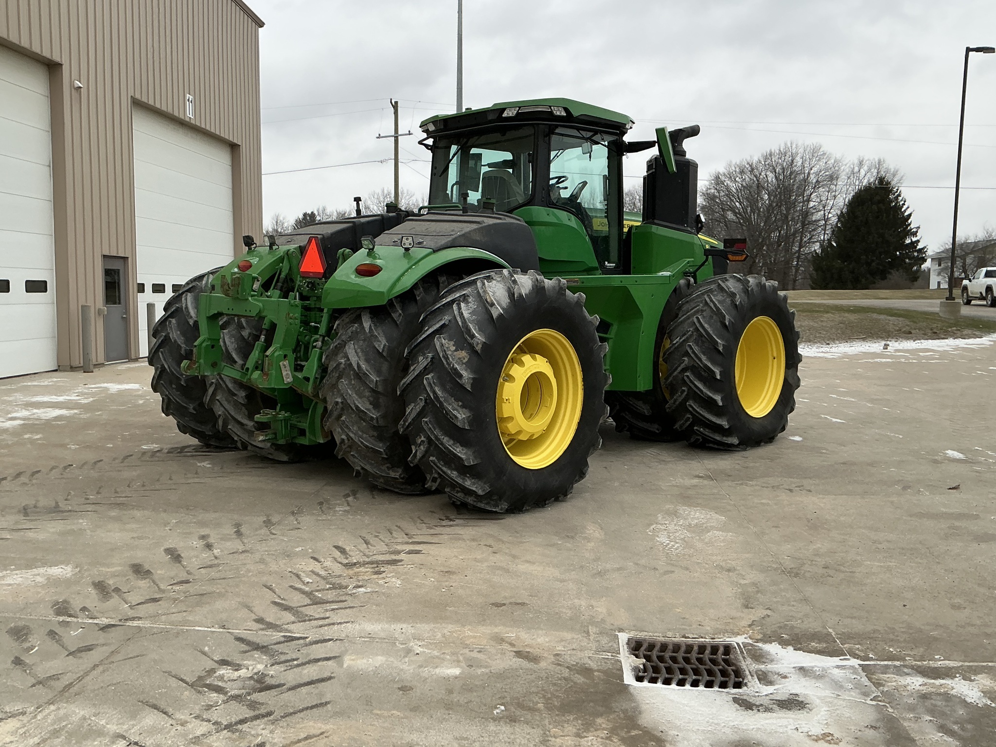 2022 John Deere 9R 490 Tractor