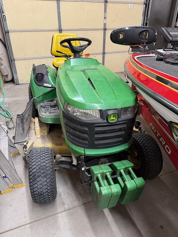2013 John Deere X730 Lawn Mower