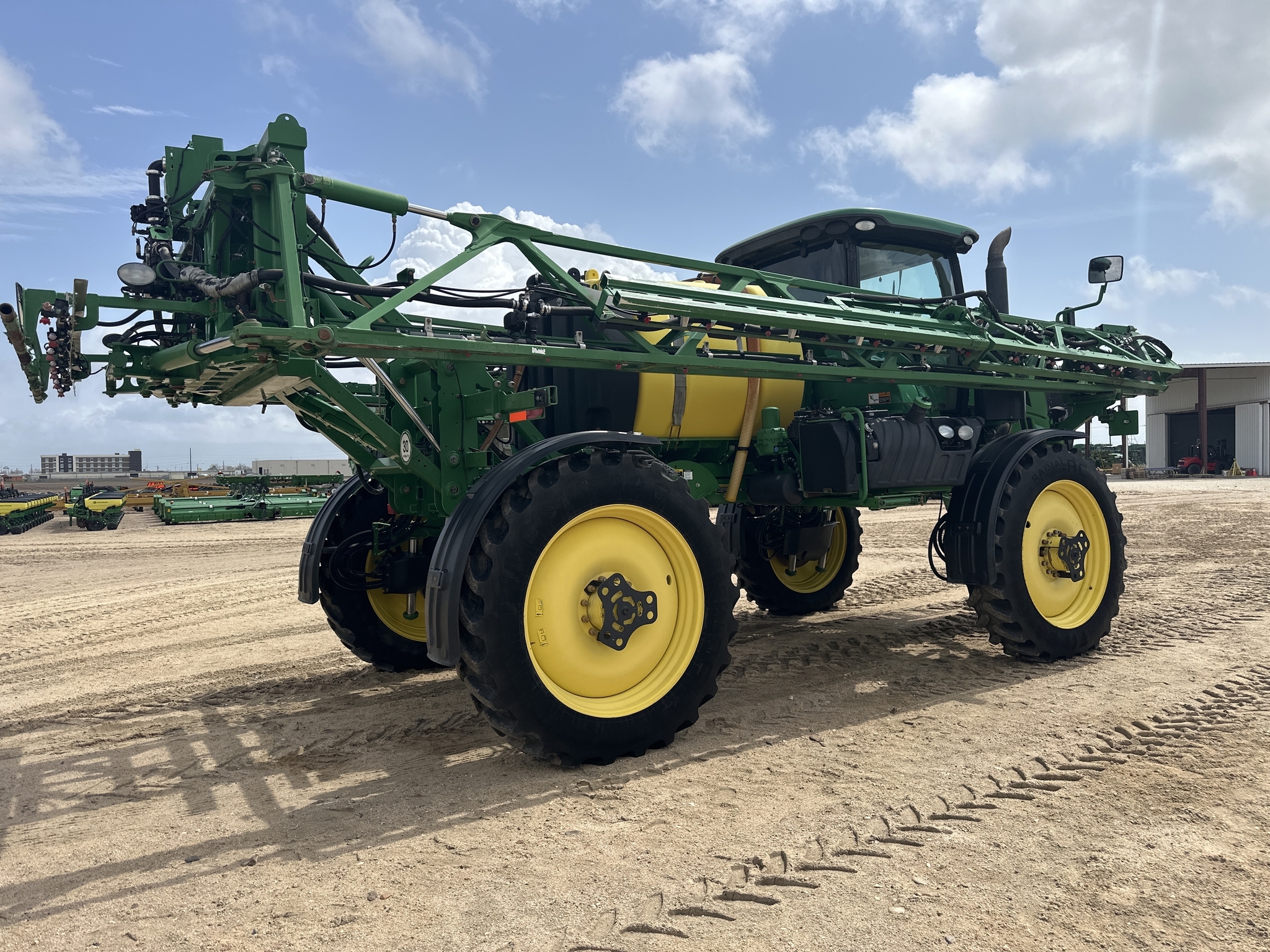 2015 John Deere R4030 Self-Propelled Sprayer