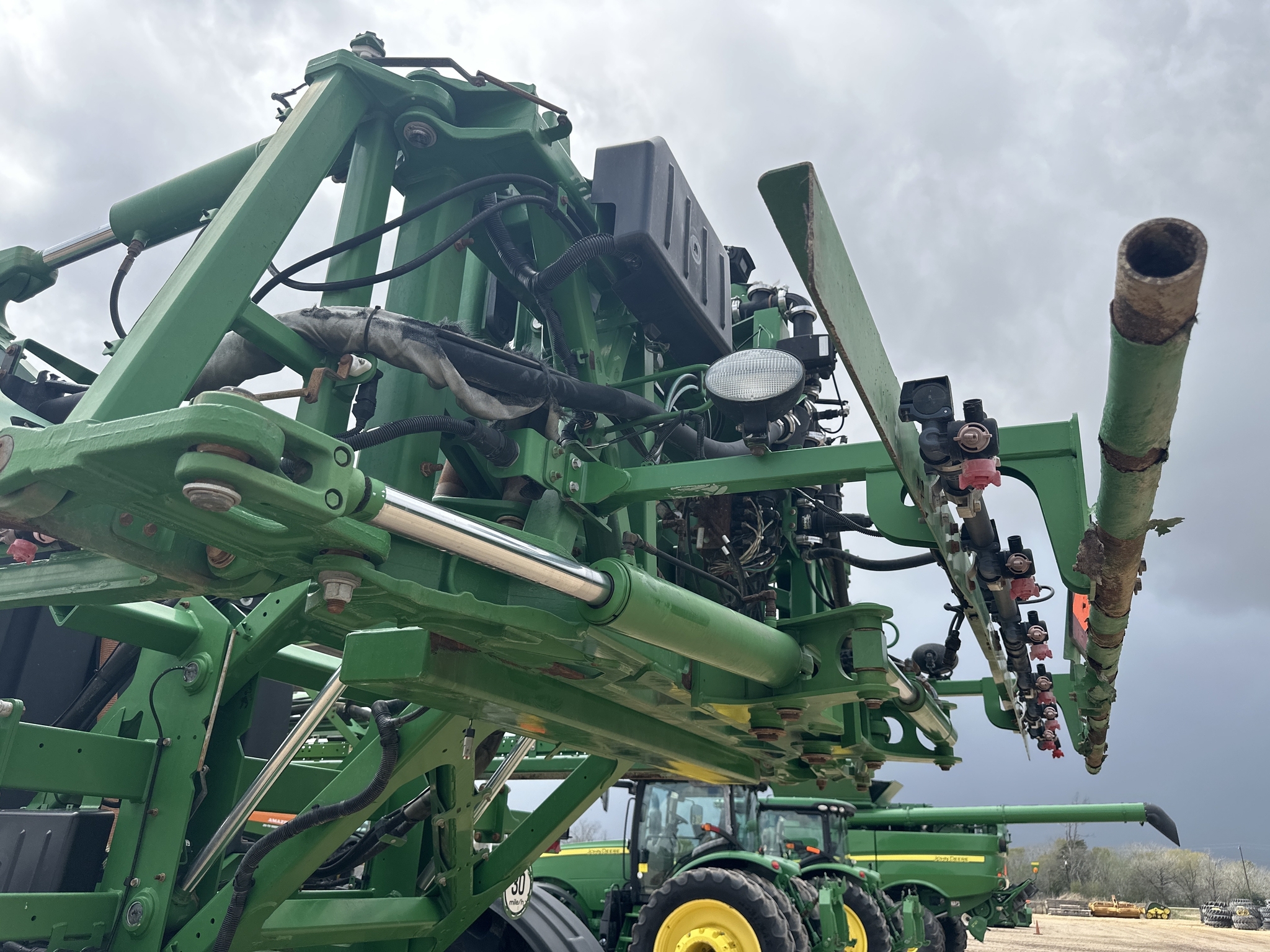 2015 John Deere R4030 Self-Propelled Sprayer