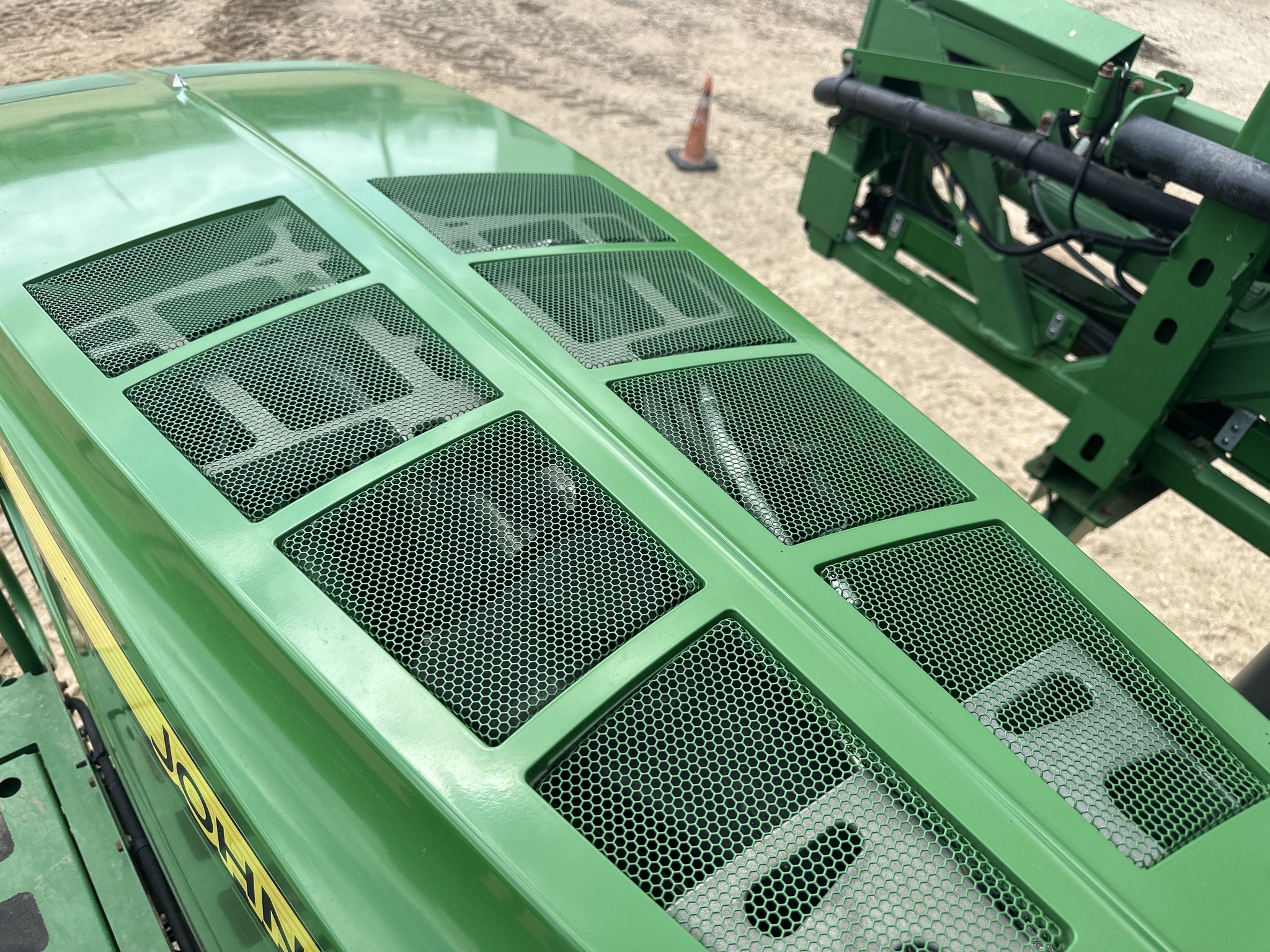 2015 John Deere R4030 Self-Propelled Sprayer