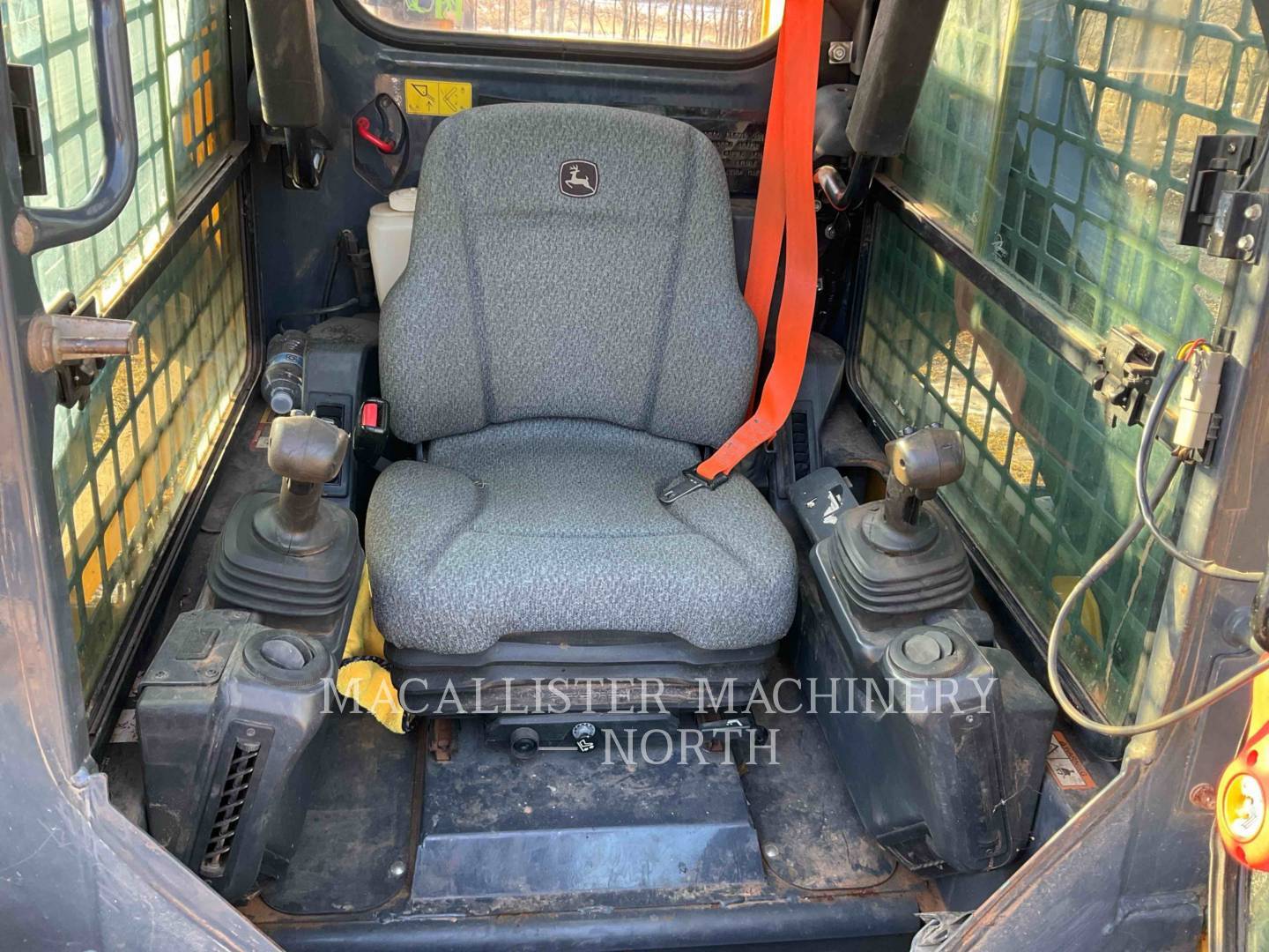 2021 Deere 317G Skid Steer