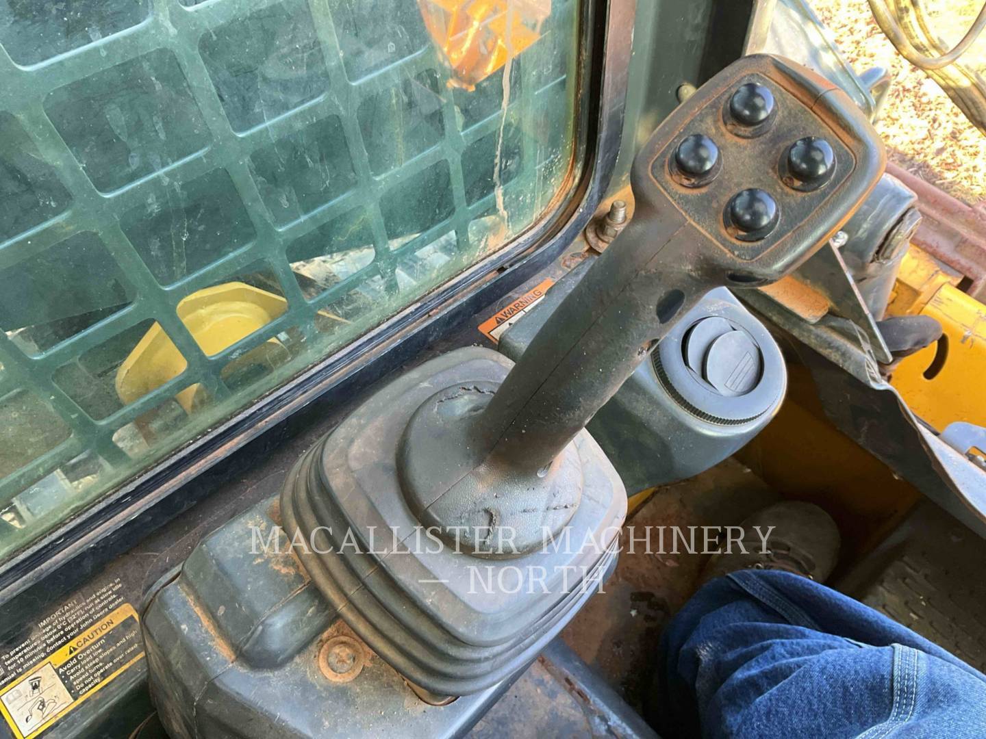 2021 Deere 317G Skid Steer