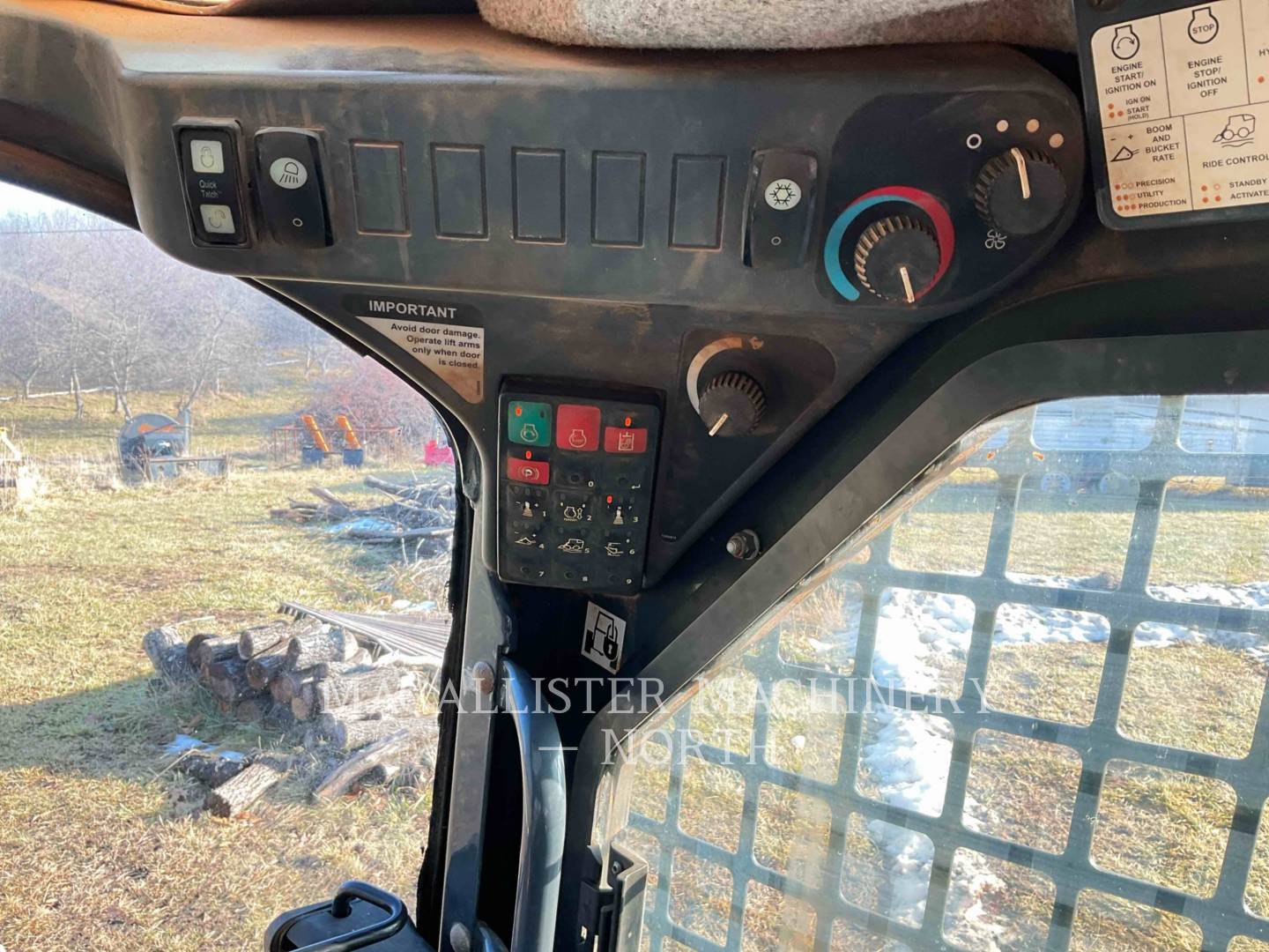 2021 Deere 317G Skid Steer