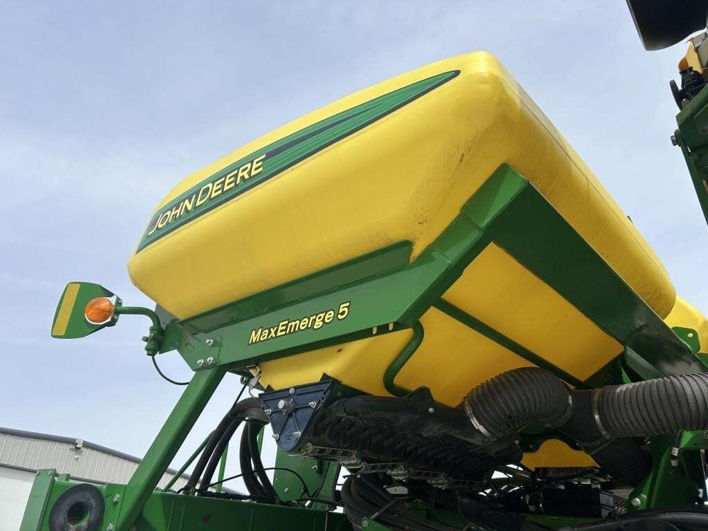 2019 John Deere 1795 Planter