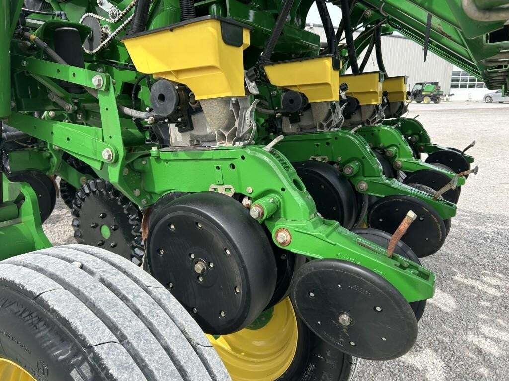 2019 John Deere 1795 Planter