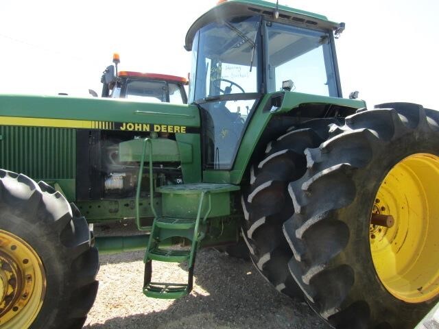  John Deere 4960 Tractor