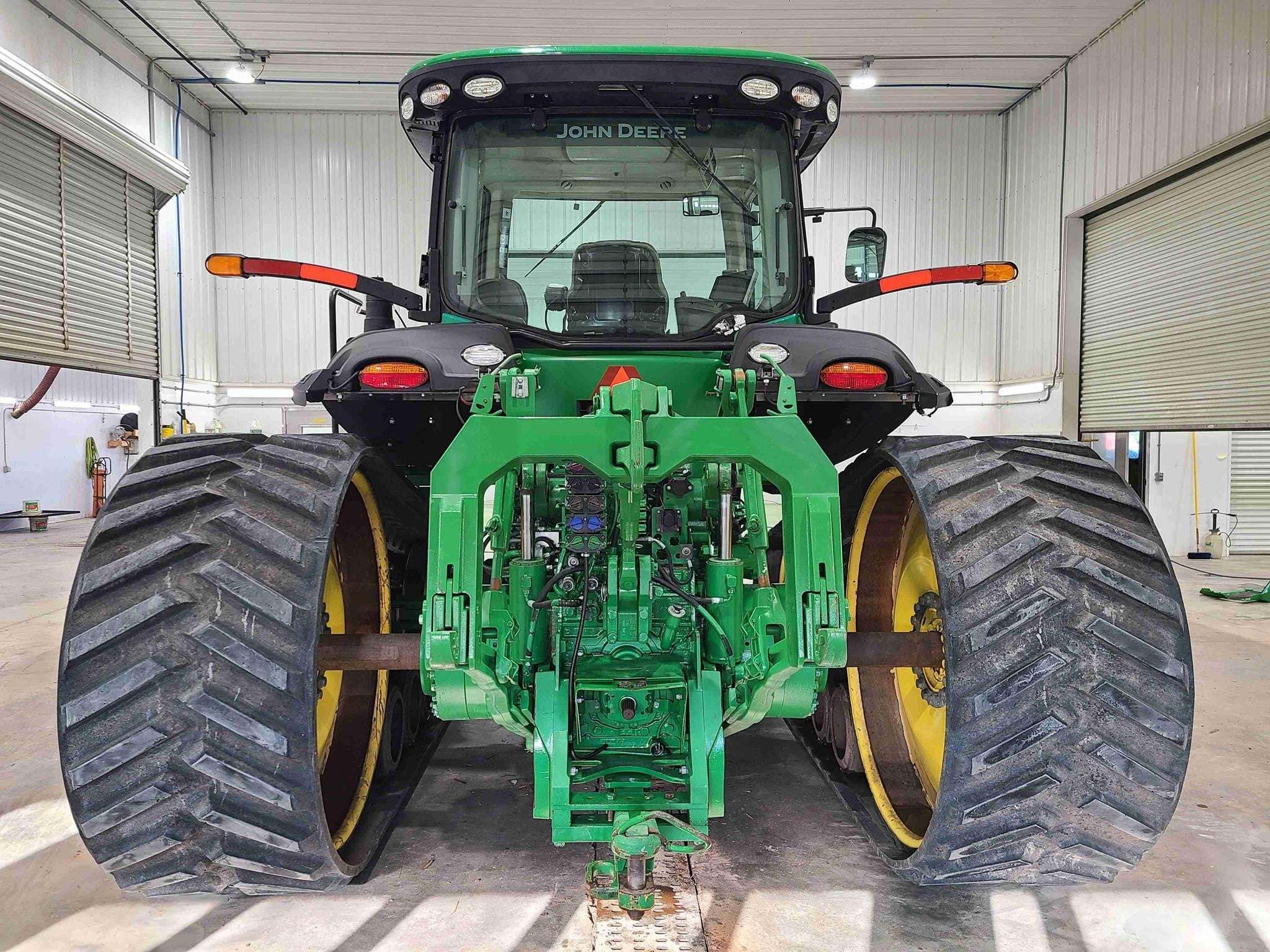 2015 John Deere 8370RT Tractor