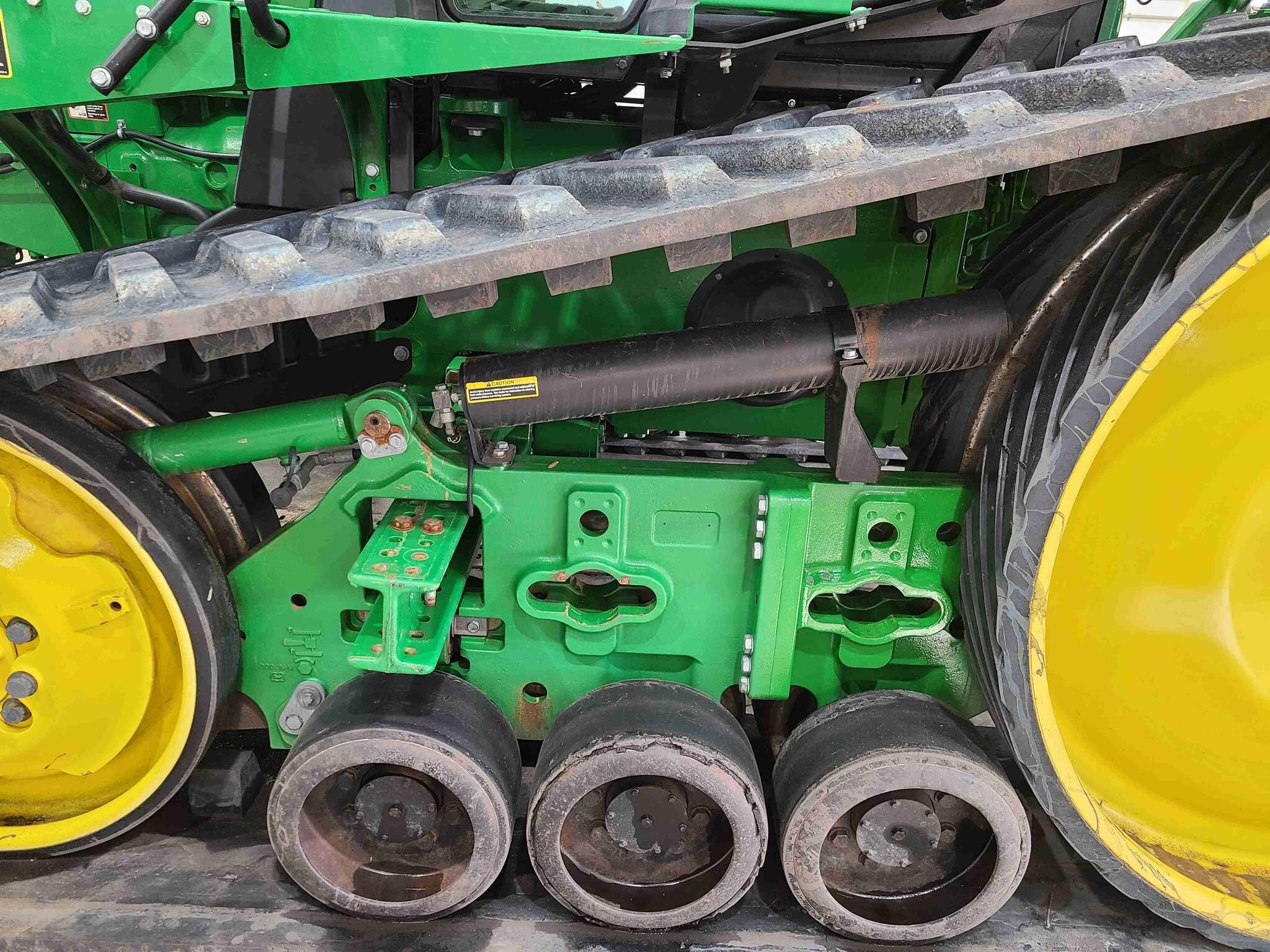 2015 John Deere 8370RT Tractor
